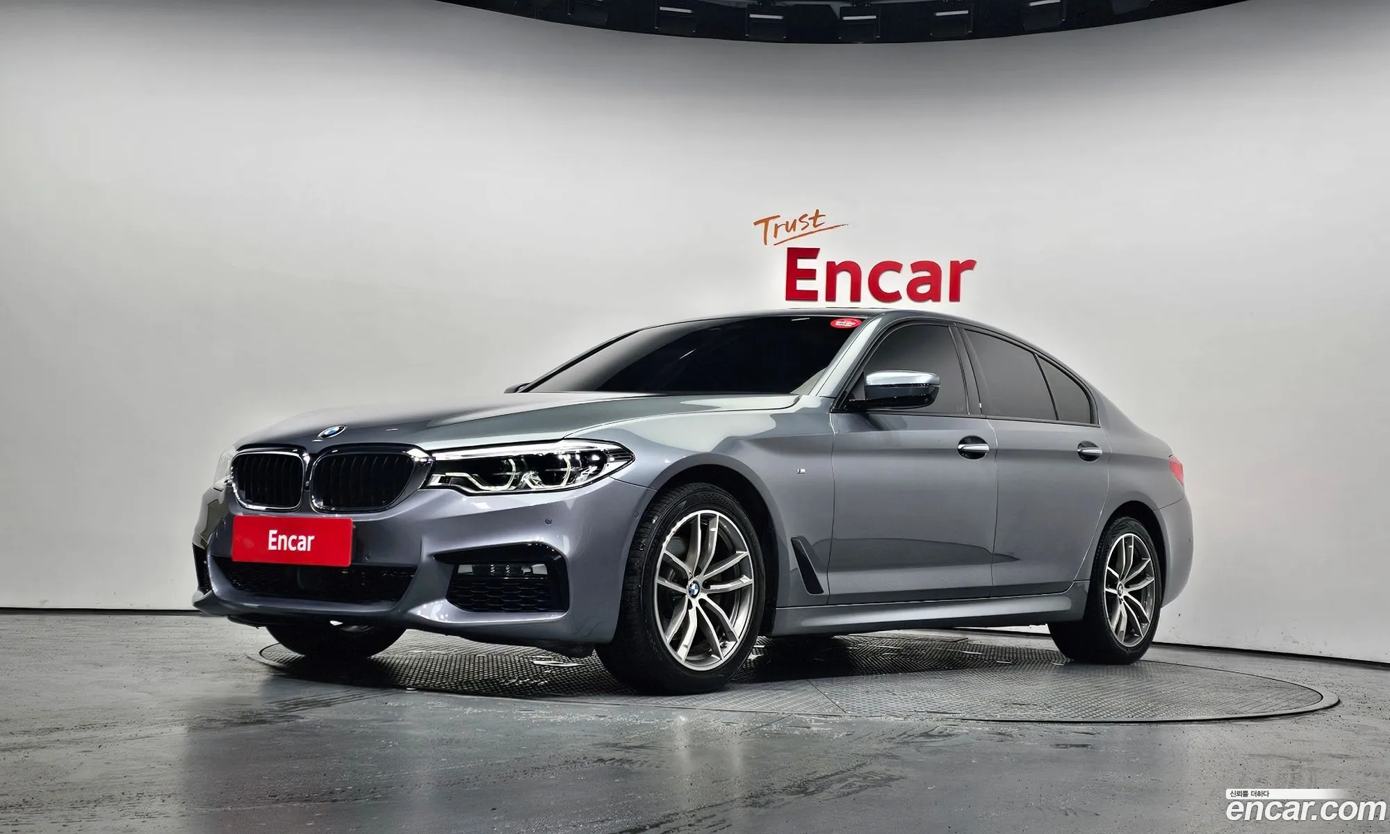 BMW 5 Series G30 520D xDrive M Sport Plus - фотография 18219176