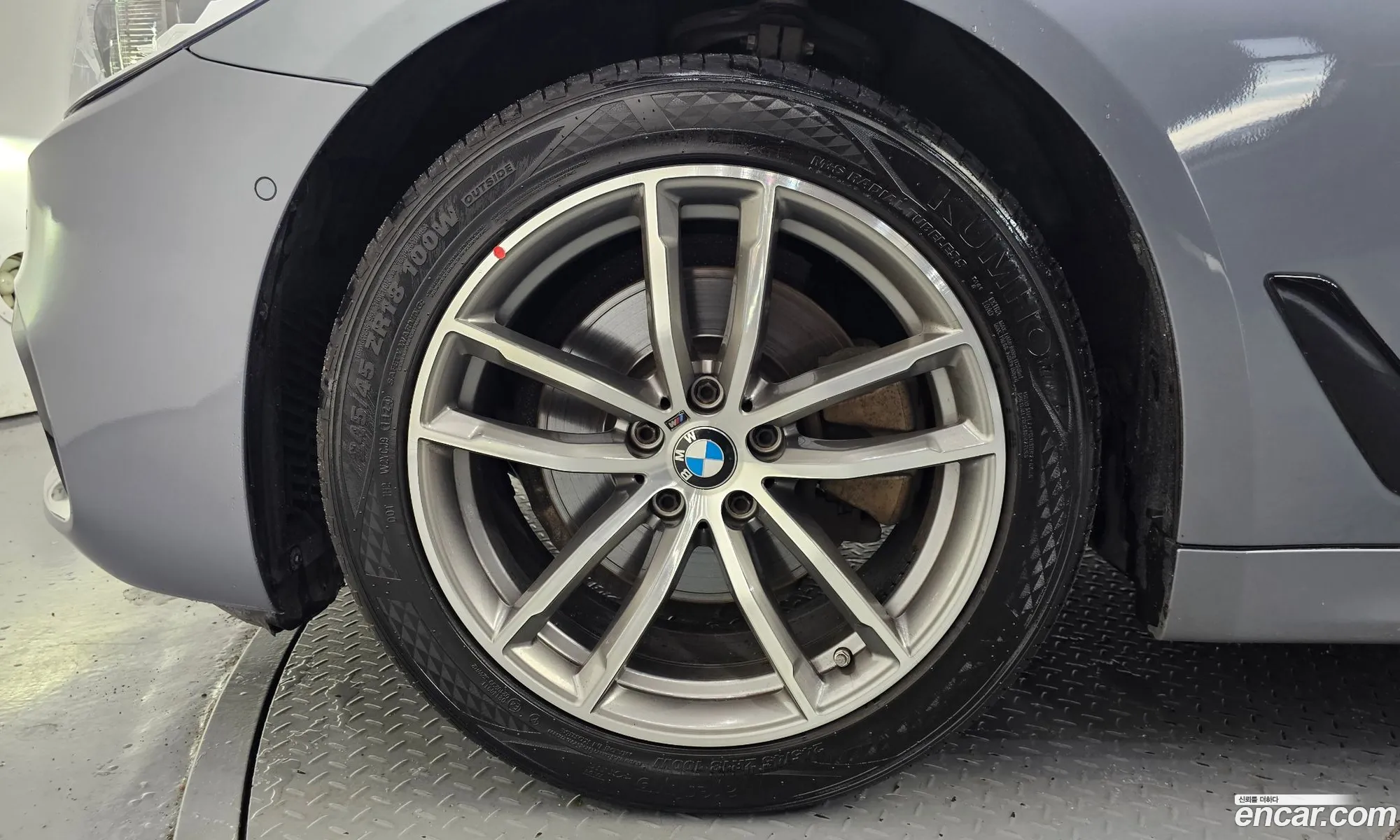 BMW 5 Series G30 520D xDrive M Sport Plus - фотография 18219180
