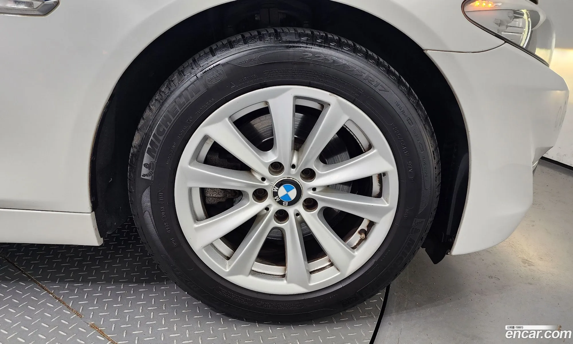 BMW 5 Series F10 520D - фотография 18229617