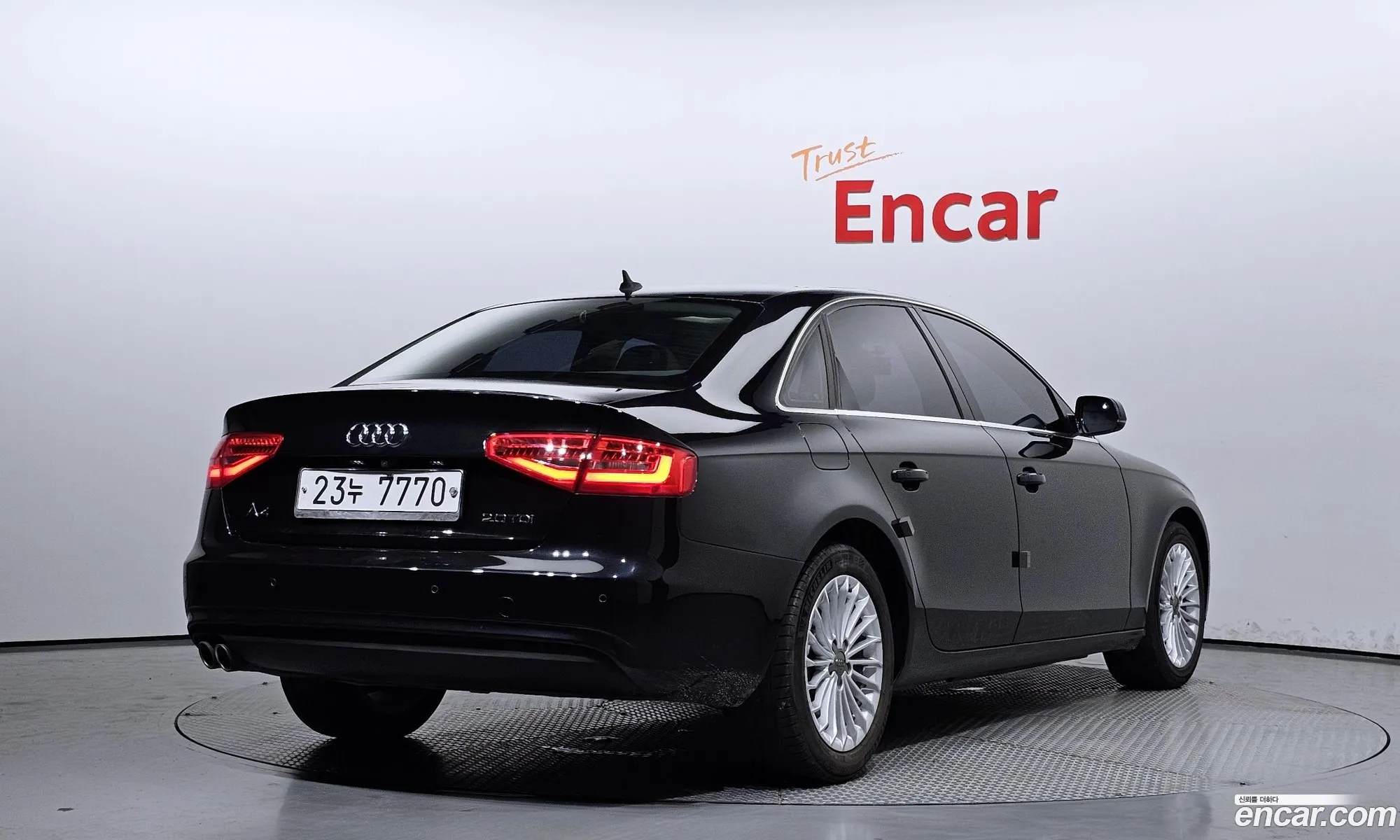 Audi New A4 20 Tdi B8 - фотография 1081739