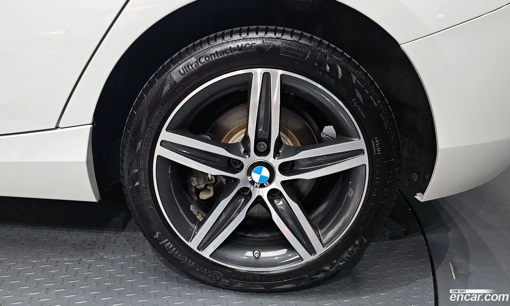 BMW 1 Series F20 118D Sports 5-Door - фотография 8742820