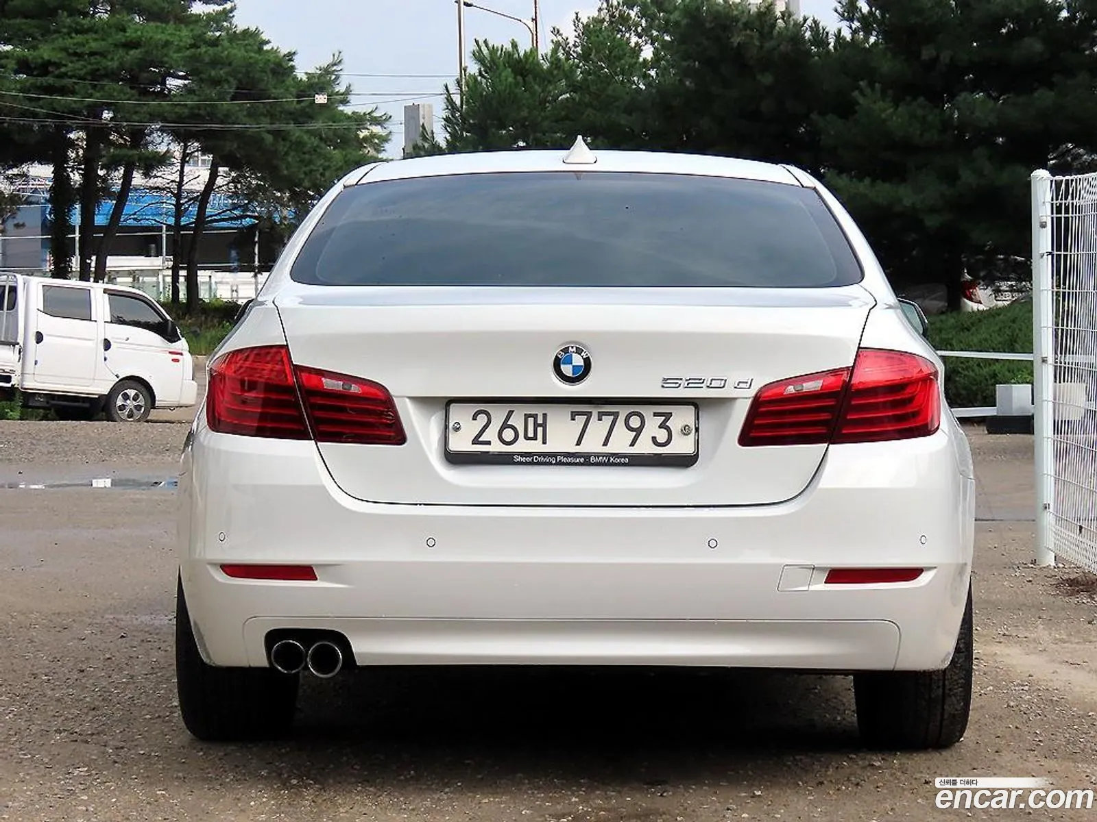 BMW 5 Series F10 520D - фотография 6641675