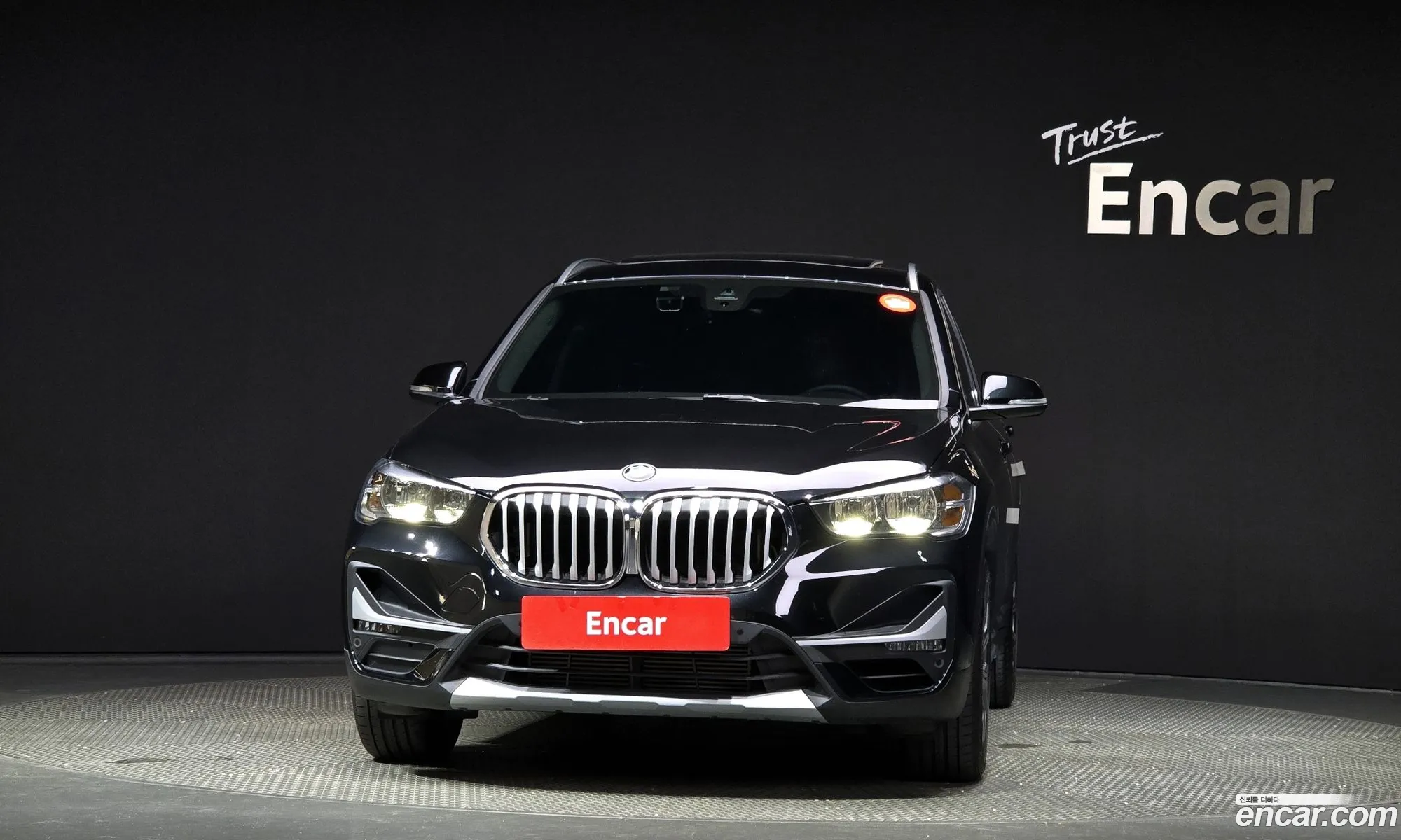 BMW X1 F48 xDrive 20I Xline - фотография 17409538