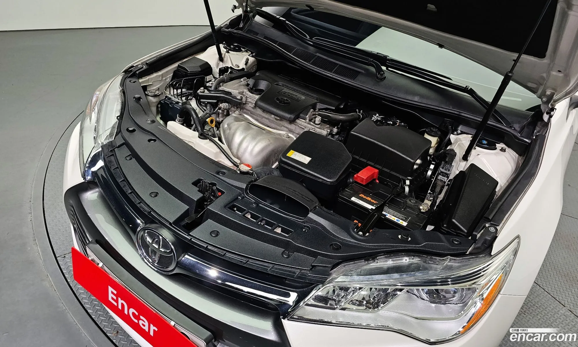 Toyota New Camry 25 Xle - фотография 15359123