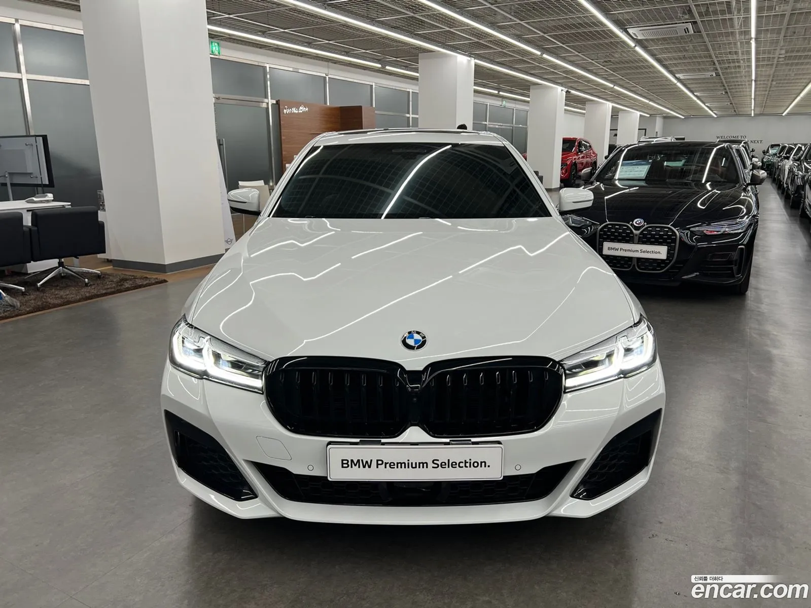 BMW 5 Series G30 520I M Sports - фотография 4872626