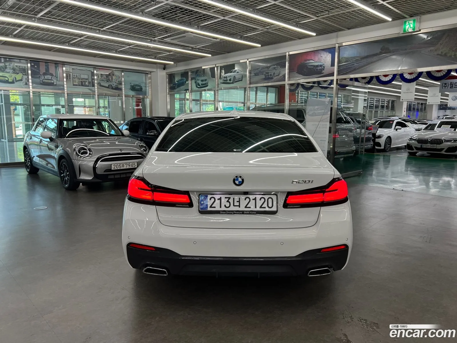 BMW 5 Series G30 520I M Sports - фотография 4872627