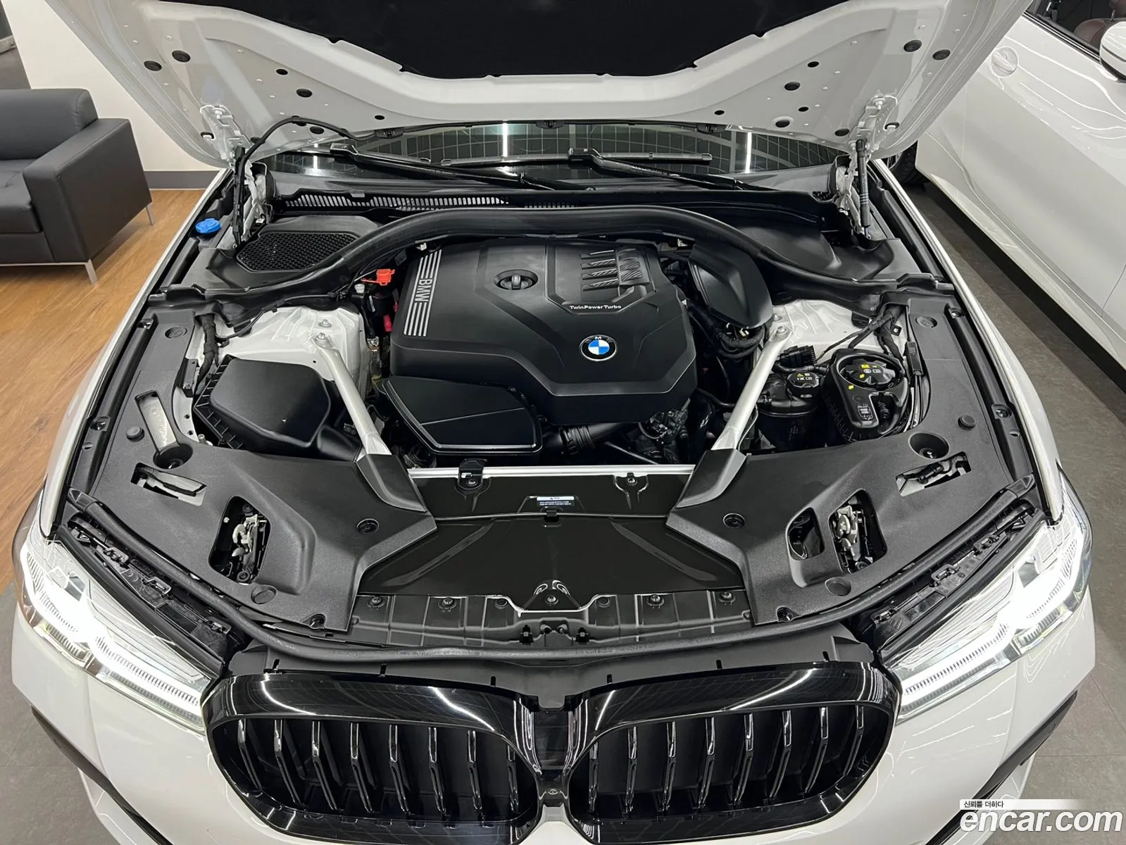 BMW 5 Series G30 520I M Sports - фотография 4872629