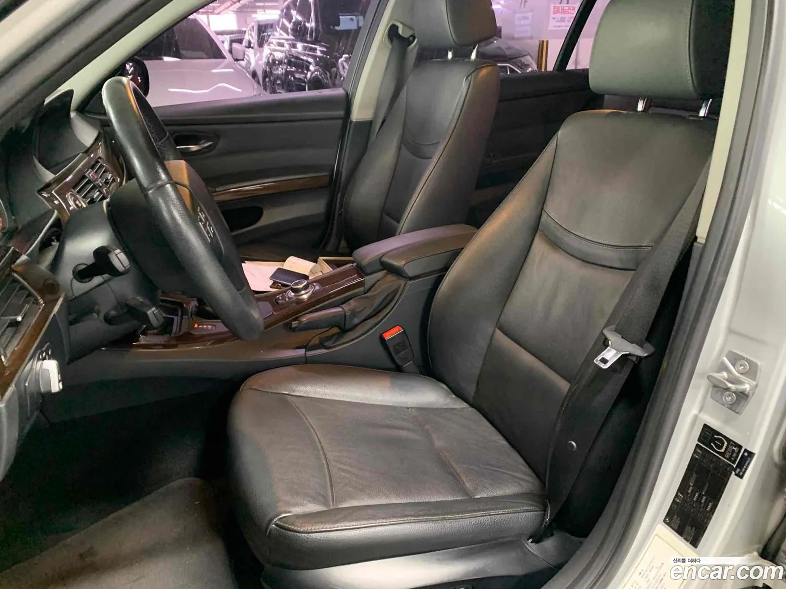 BMW 3 Series E90 320D Sedan Navigation Package - фотография 6741339