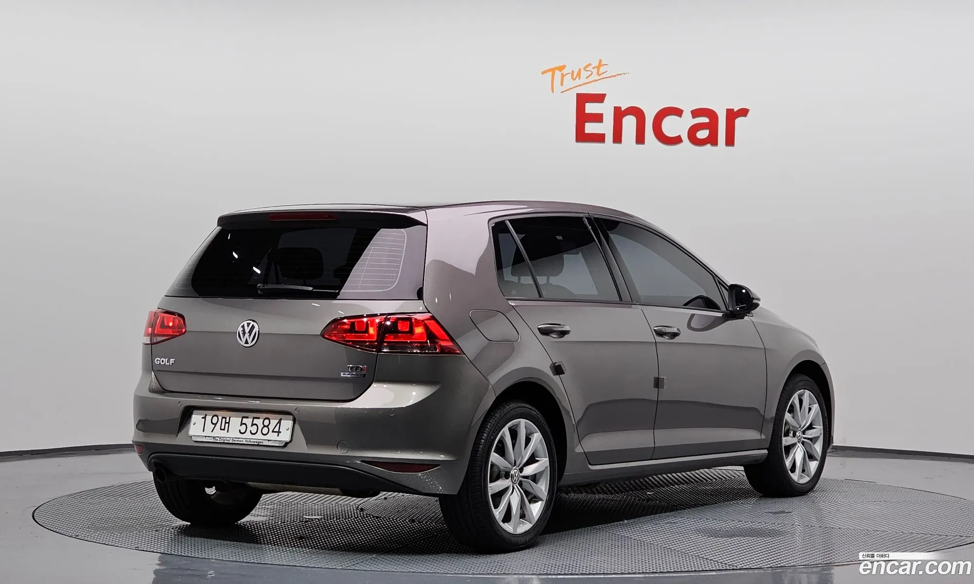 Volkswagen Golf 7Th Generation 16 Tdi - фотография 7637349