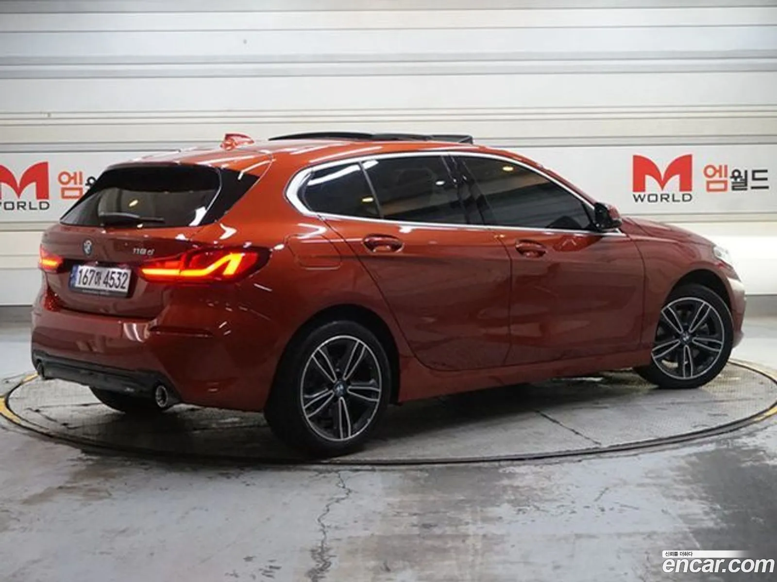 BMW 1 Series F40 118D Sports - фотография 17878353