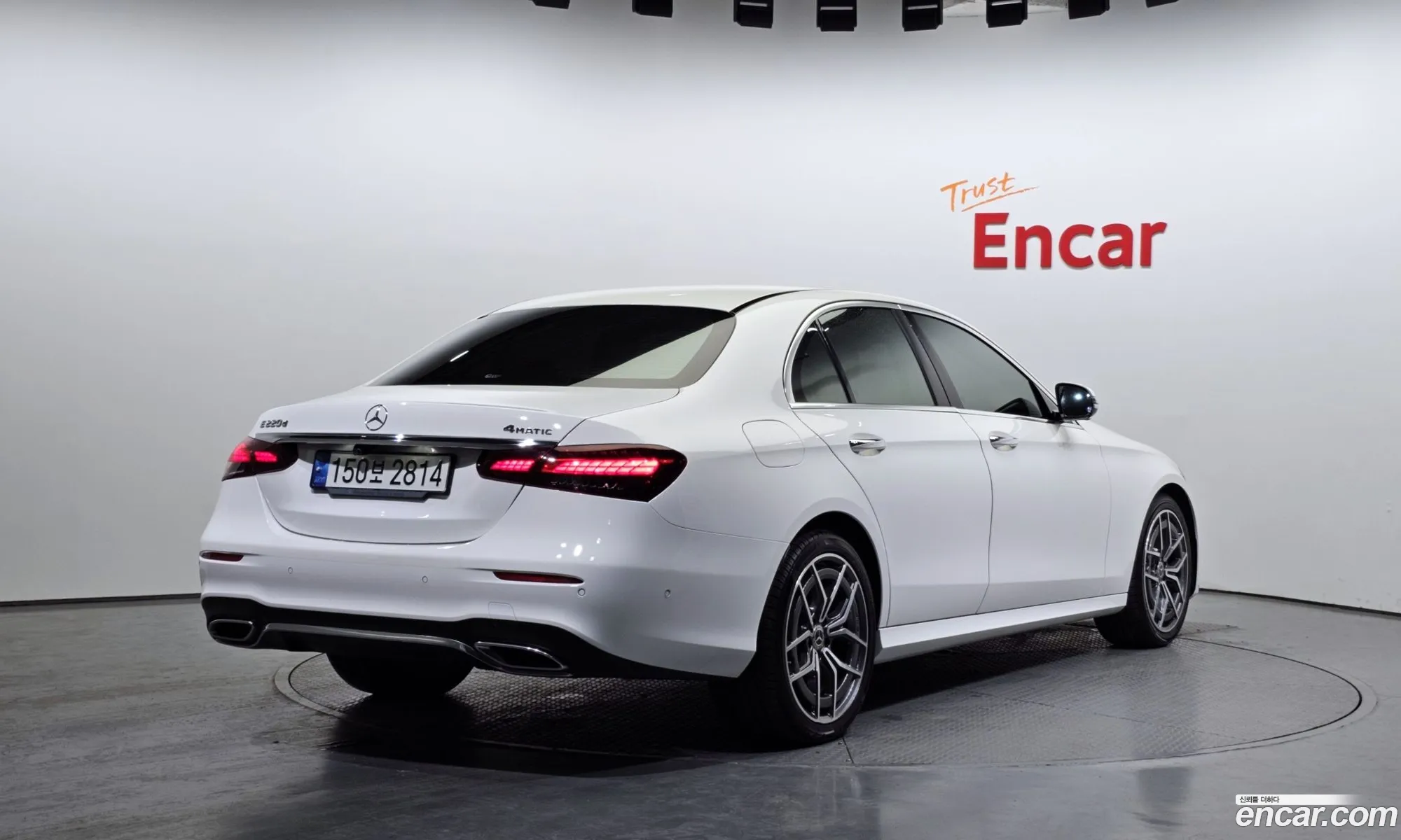 Mercedes E-Class W213 E220D 4Matic Amg Line - фотография 19049527