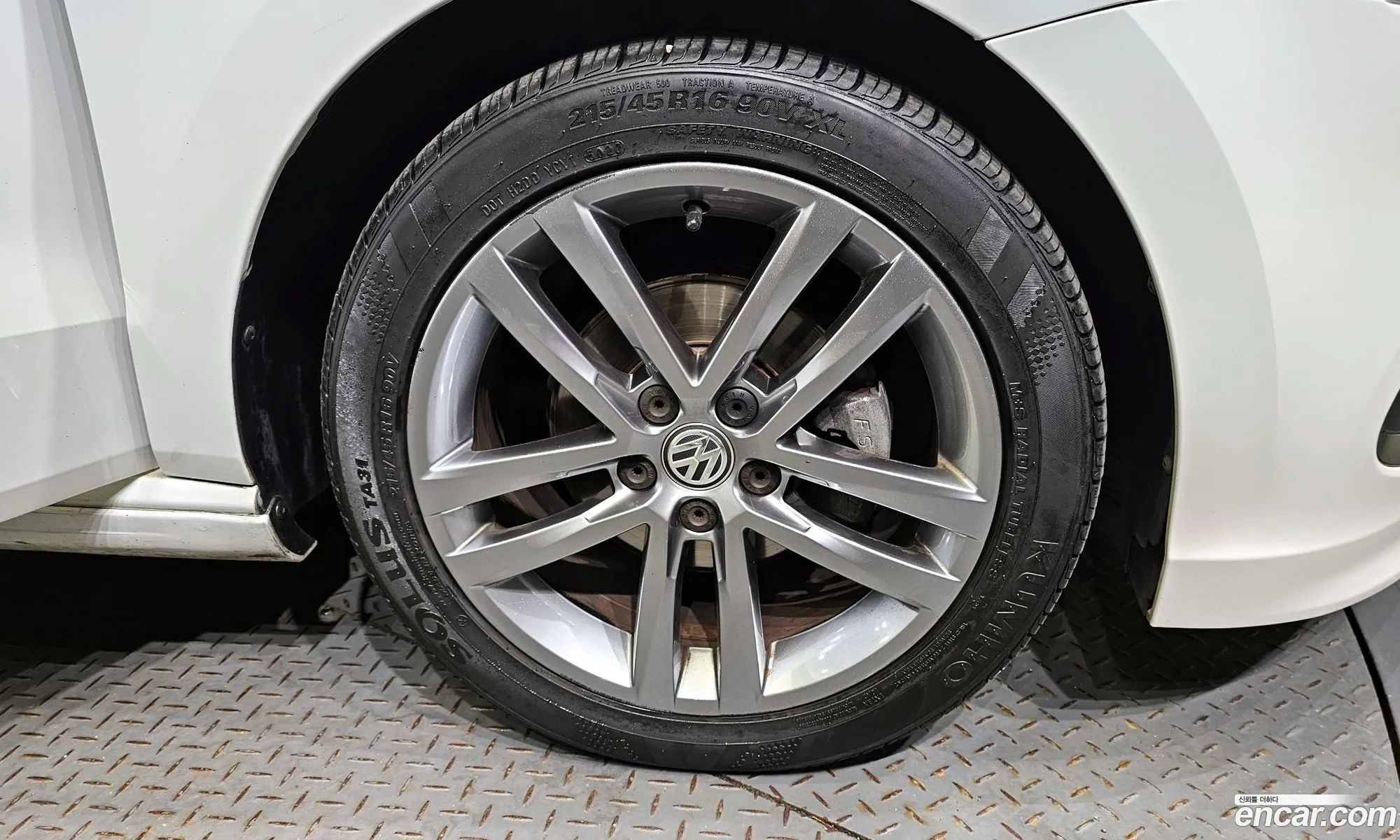 Volkswagen Polo 14 Tdi R-Line 5Th Generation - фотография 7691669