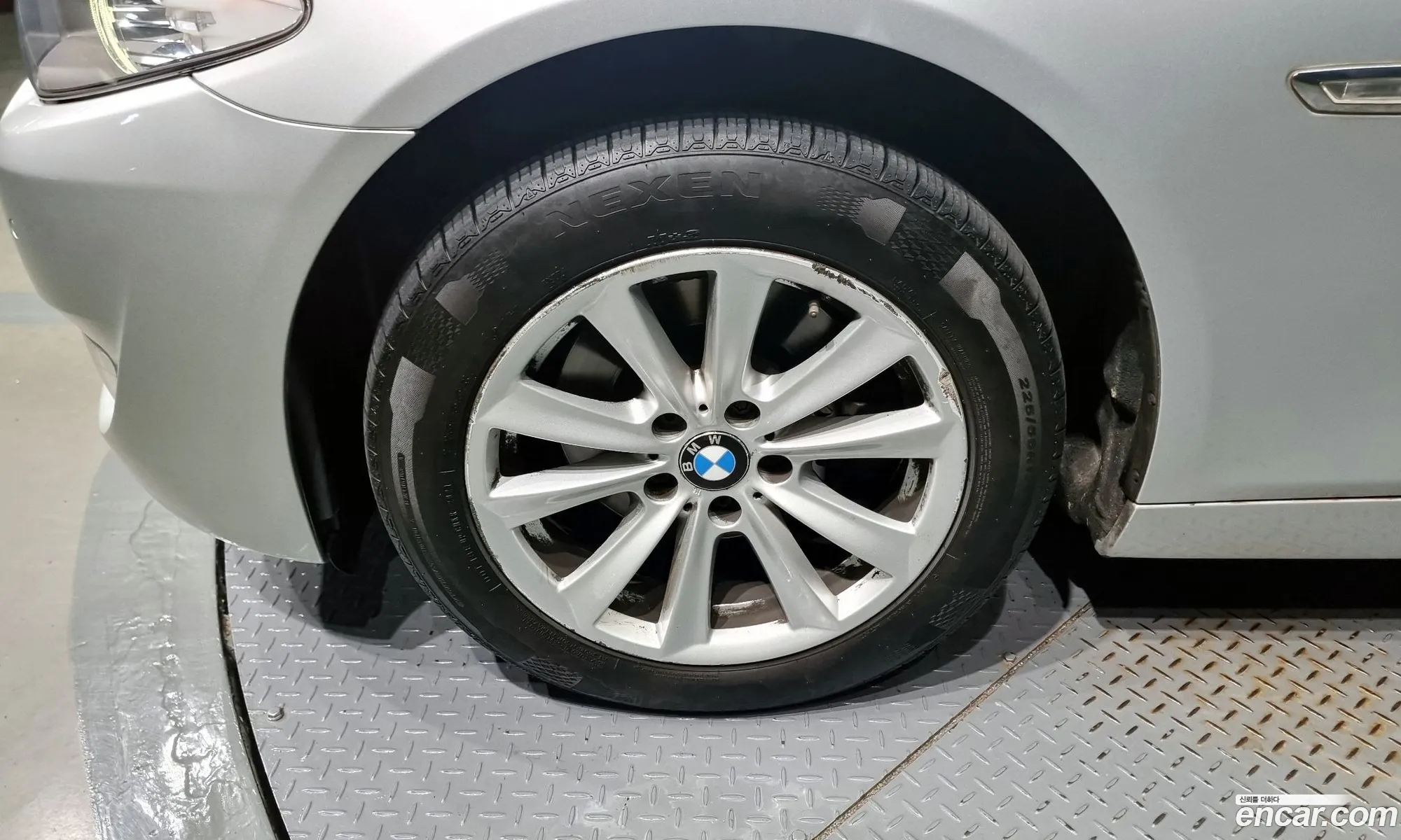 BMW 5 Series F10 520D - фотография 7684931