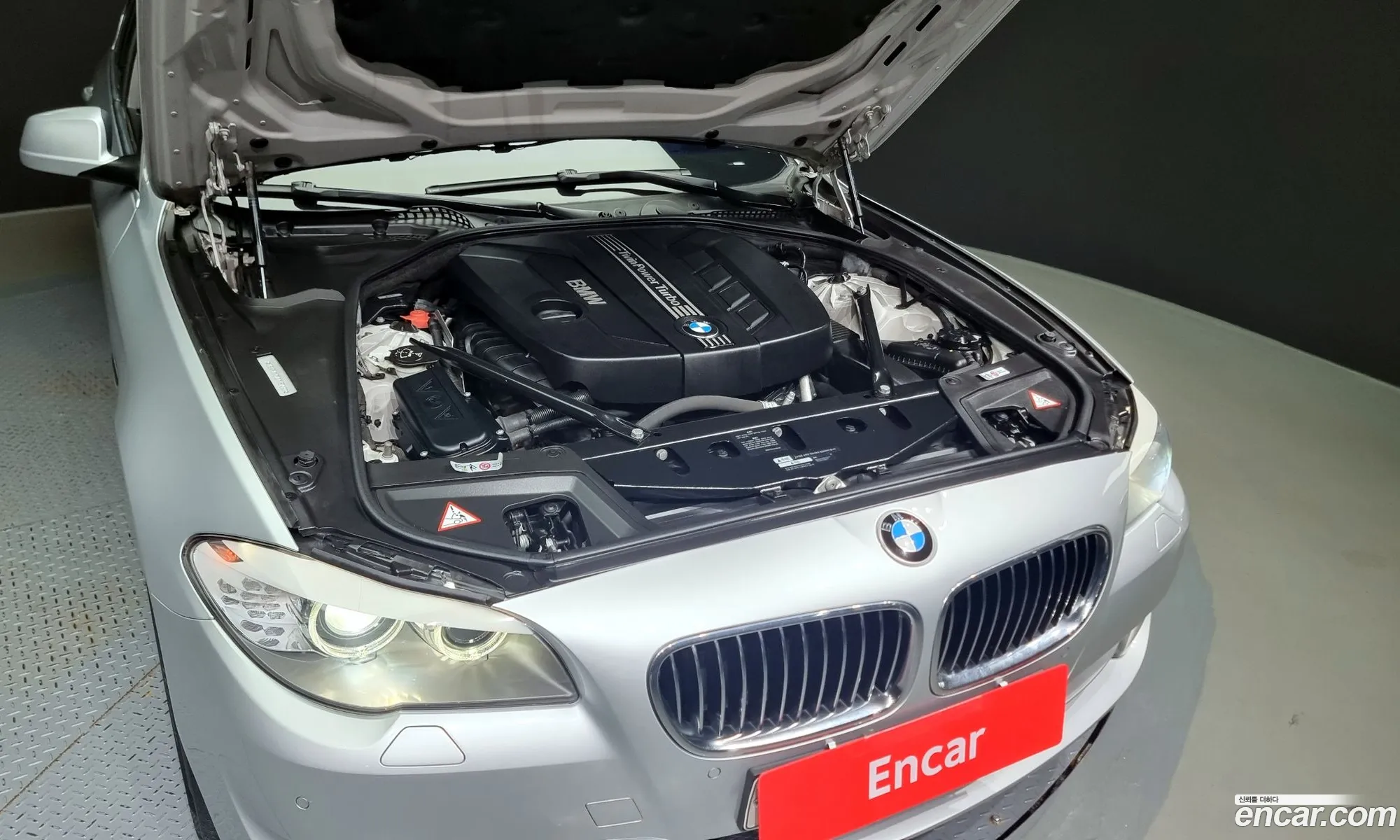 BMW 5 Series F10 520D - фотография 7684932