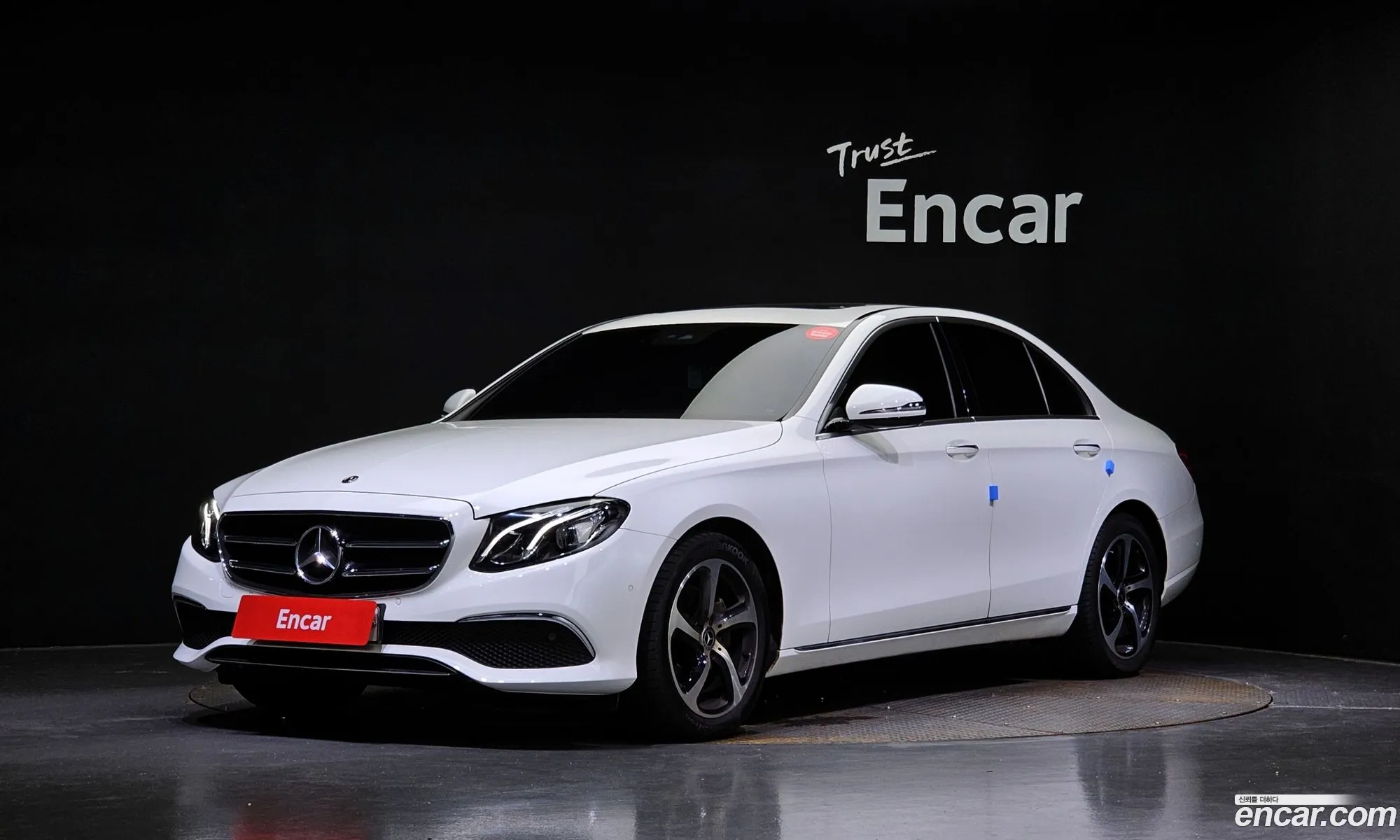 Mercedes E-Class W213 E250 Avantgarde - фотография 19049574