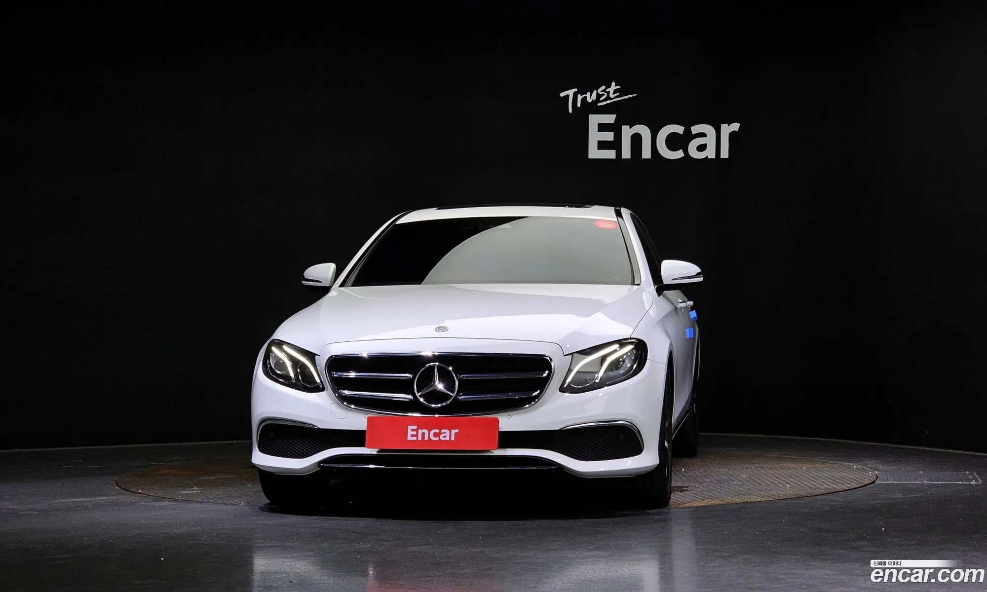 Mercedes E-Class W213 E250 Avantgarde - фотография 19049576