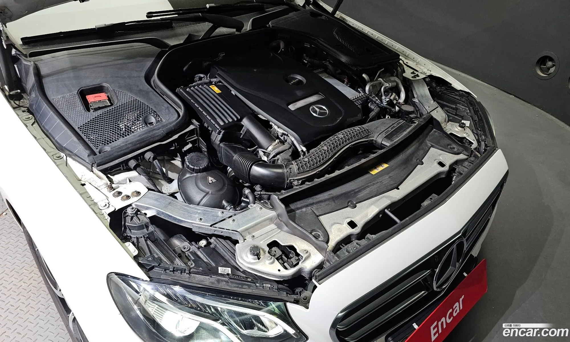 Mercedes E-Class W213 E250 Avantgarde - фотография 19049579