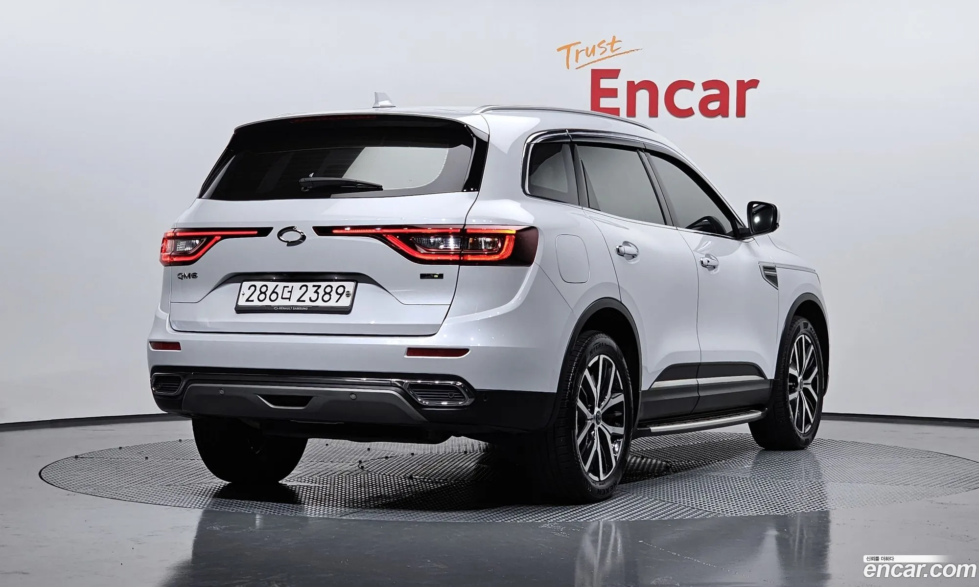 Renault Korea Samsung The New Qm6 20 Lpe Re Signature 2Wd - фотография 7652650