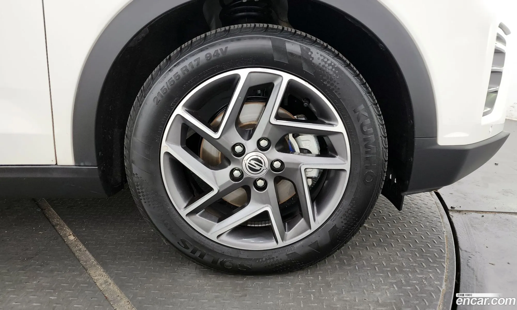 Kg Mobility Ssangyong Very New Tivoli Gasoline 15 2Wd V3 - фотография 8600559