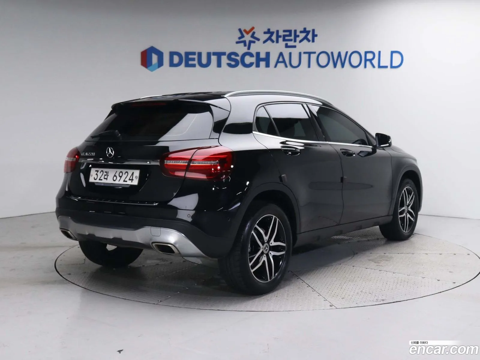 Mercedes Gla-Class X156 Gla220 Premium - фотография 19067901