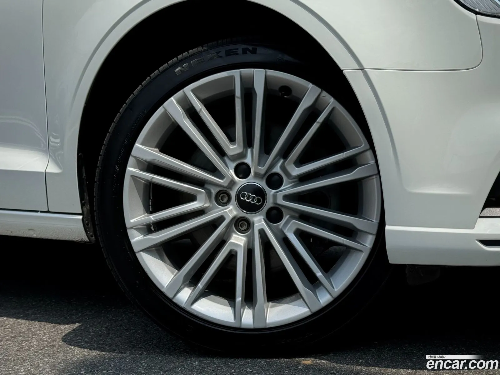Audi New A3 40 Tfsi 8V - фотография 12639969