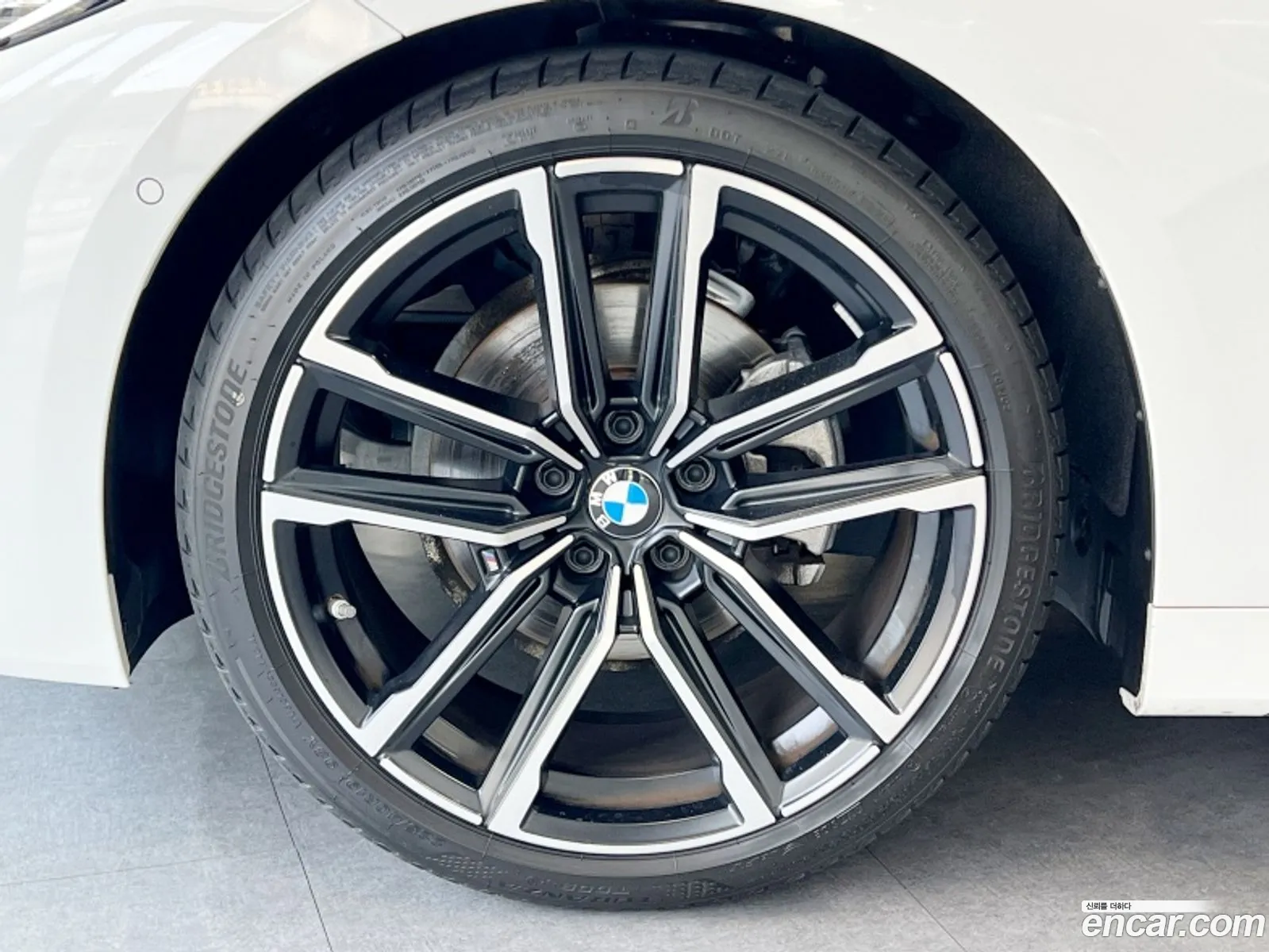 BMW 4 Series G22 420I M Sports Coupe - фотография 18299055