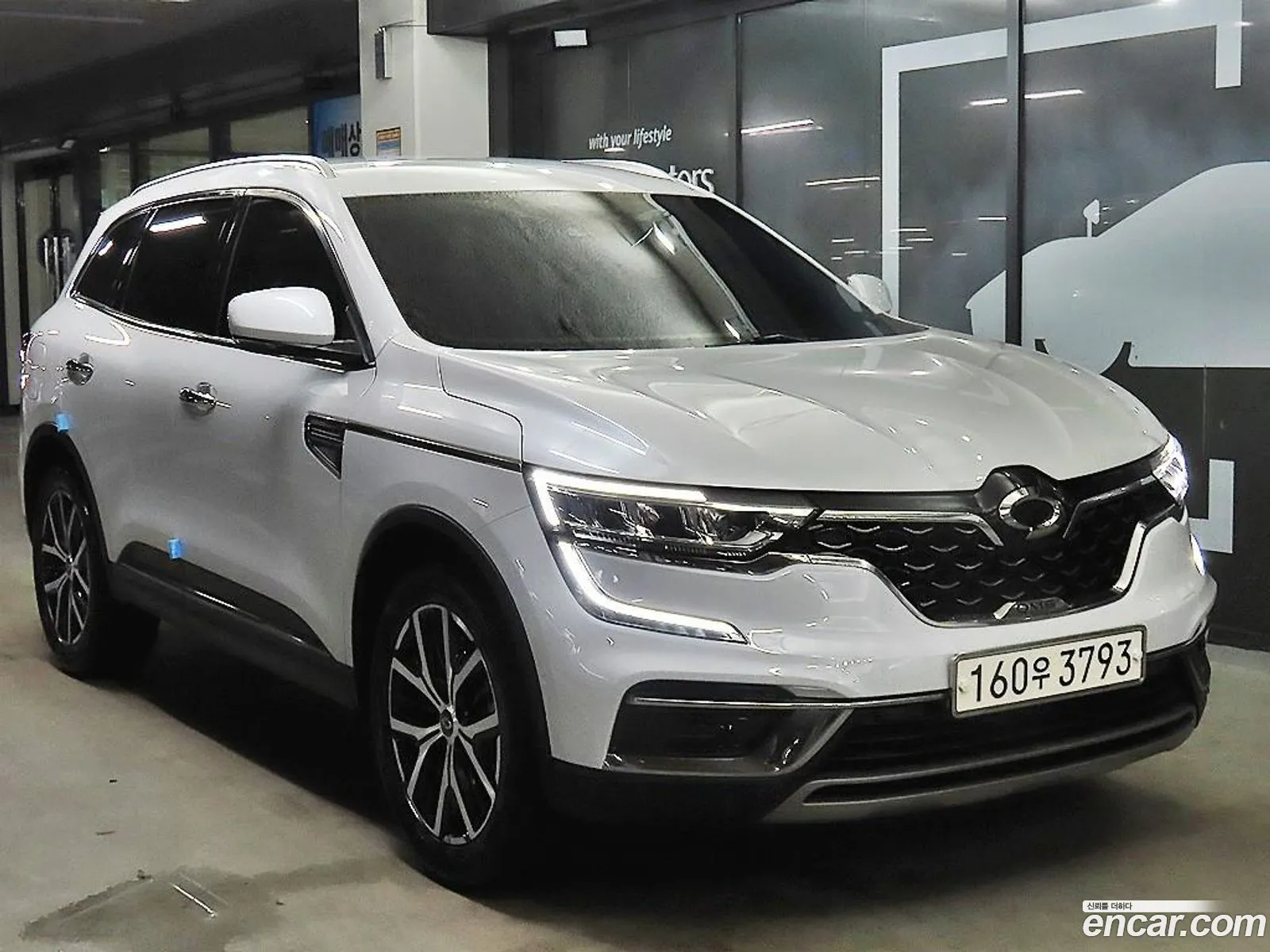 Renault Korea Samsung The New Qm6 20 Lpe Re Signature 2Wd - фотография 8429815