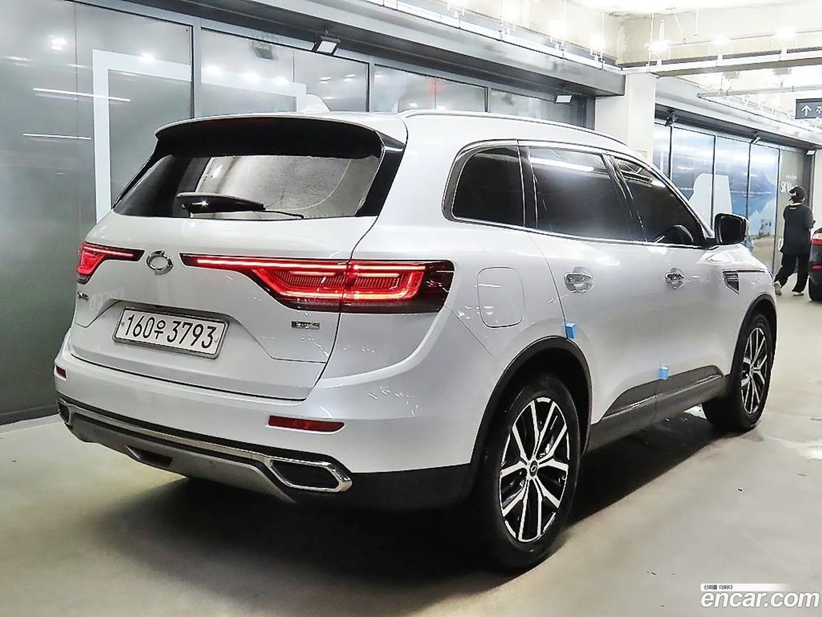 Renault Korea Samsung The New Qm6 20 Lpe Re Signature 2Wd - фотография 8429817