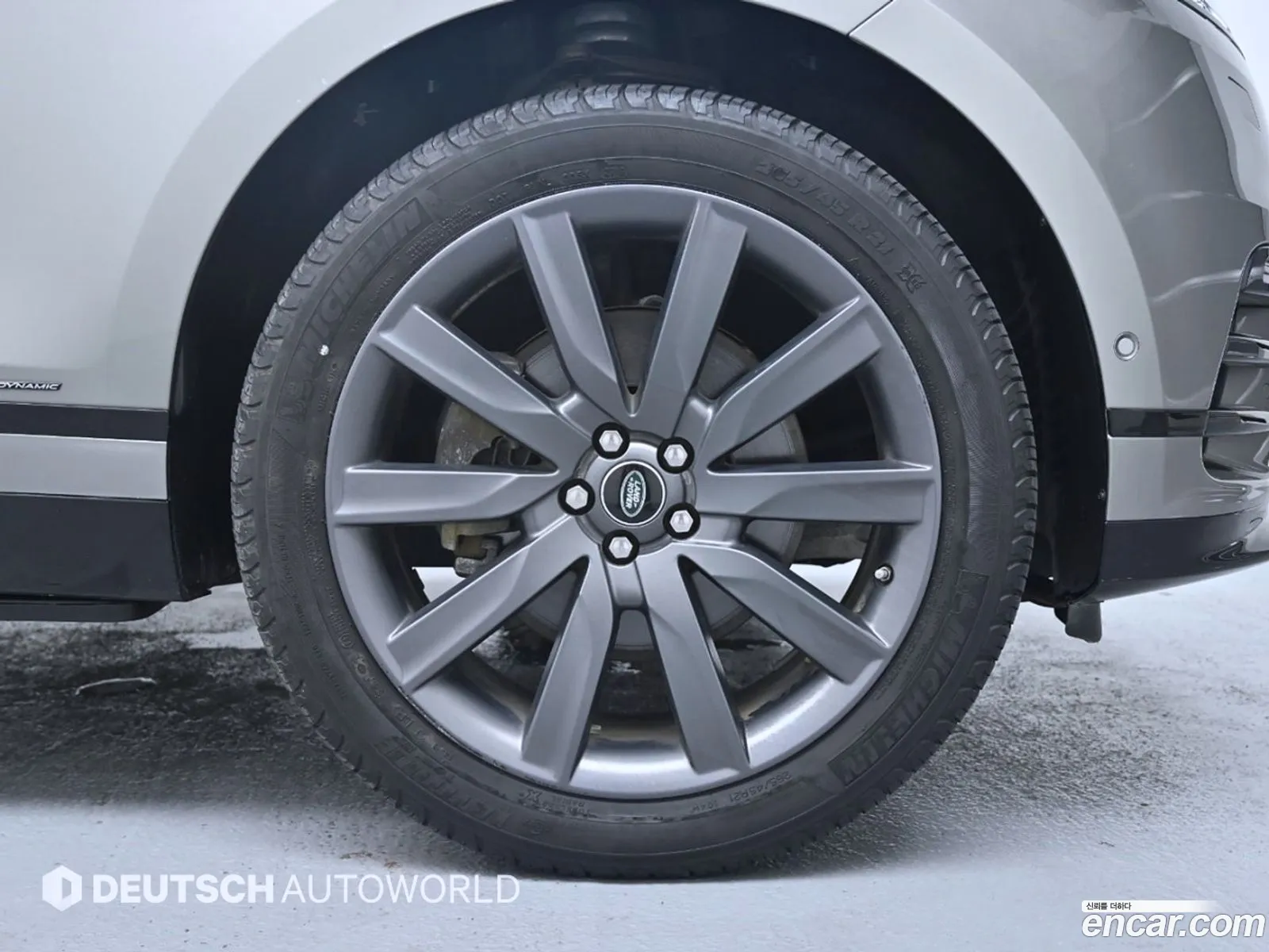 Land Rover Range Rover Velar 30 D300 R-Dynamic Hse - фотография 7200218