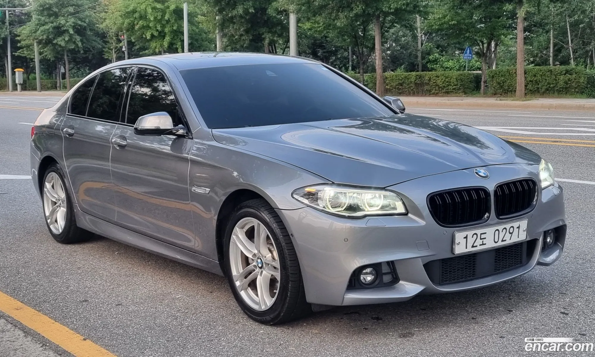 BMW 5 Series F10 528I xDrive M Aerodynamic Special Edition - фотография 18157375