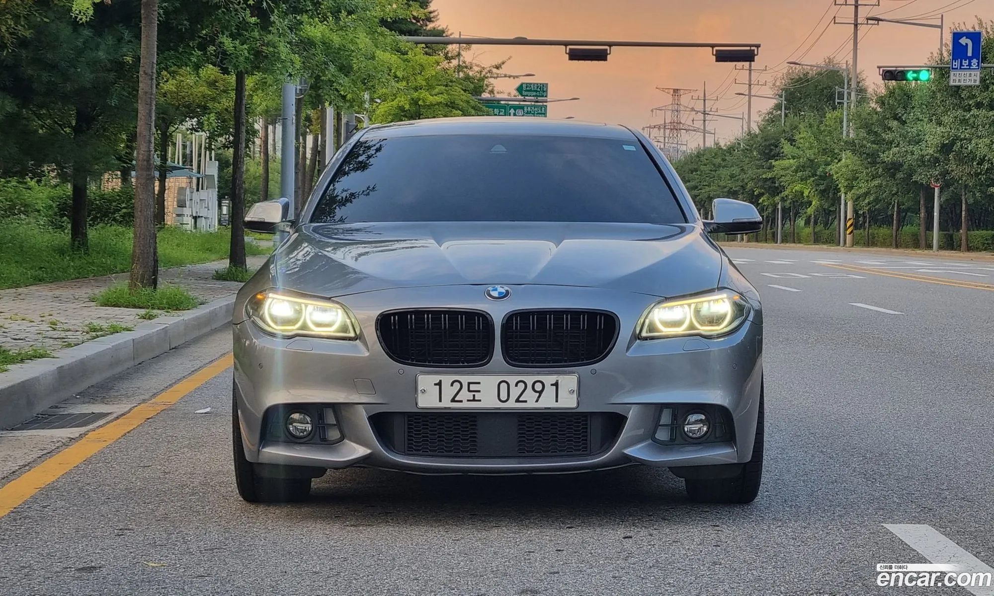 BMW 5 Series F10 528I xDrive M Aerodynamic Special Edition - фотография 18157377