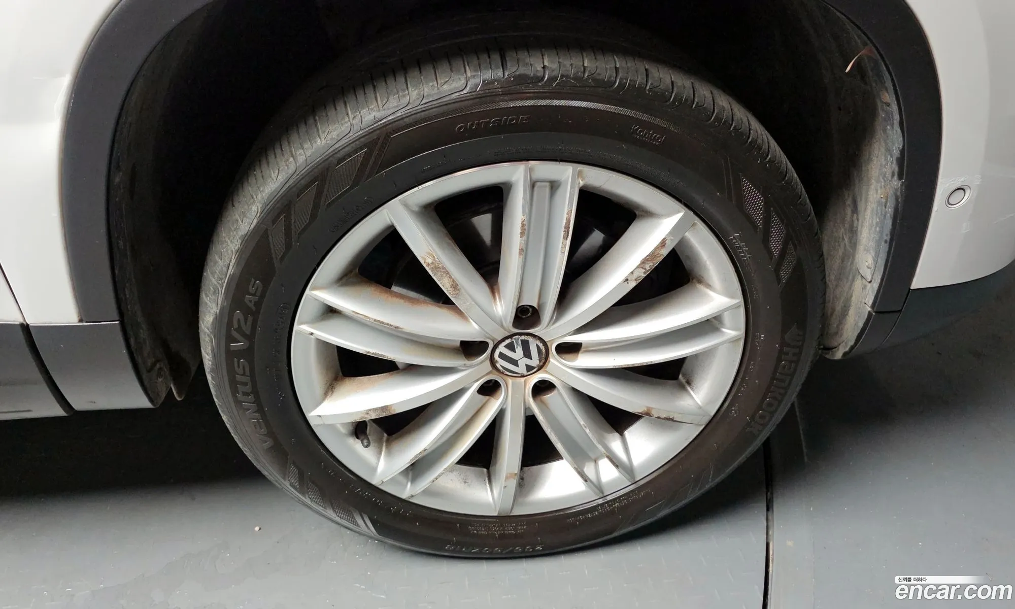Volkswagen New Tiguan 20 Tdi Premium 5N - фотография 7820273