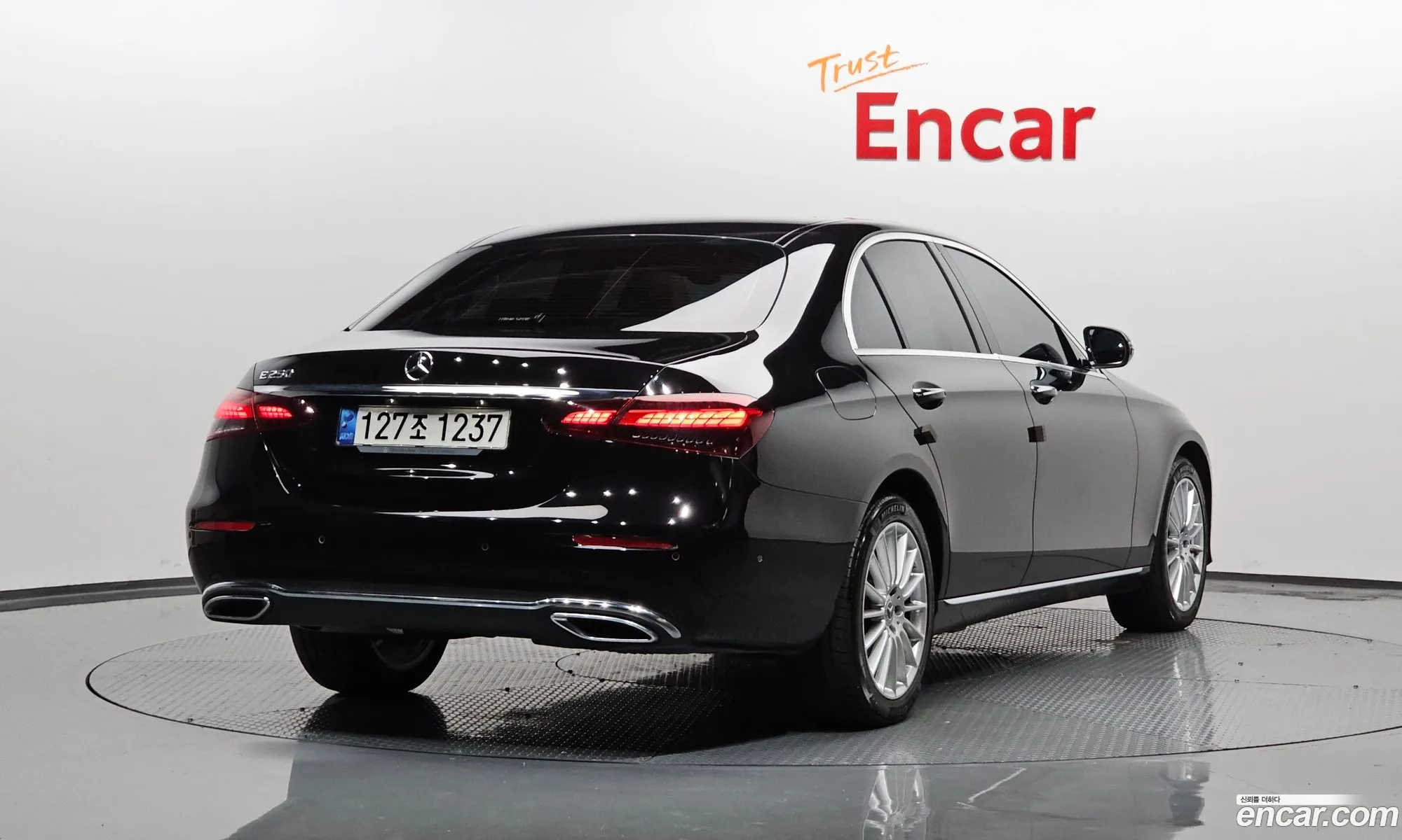 Mercedes E-Class W213 E250 Exclusive - фотография 19109757