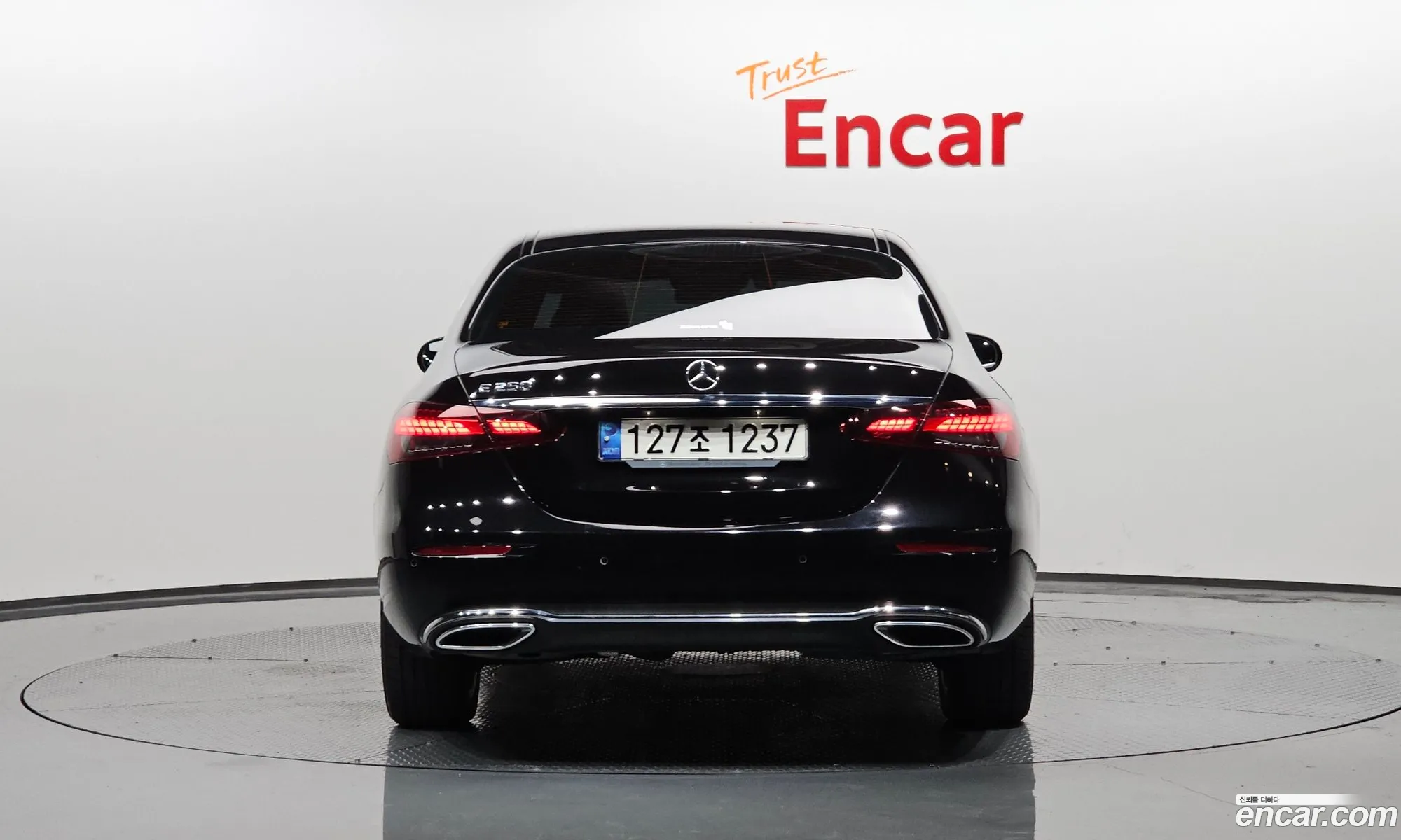 Mercedes E-Class W213 E250 Exclusive - фотография 19109759