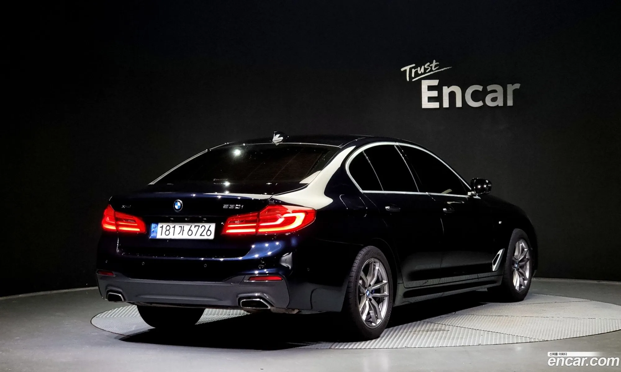 BMW 5 Series G30 530I xDrive M Sport Plus - фотография 6938297