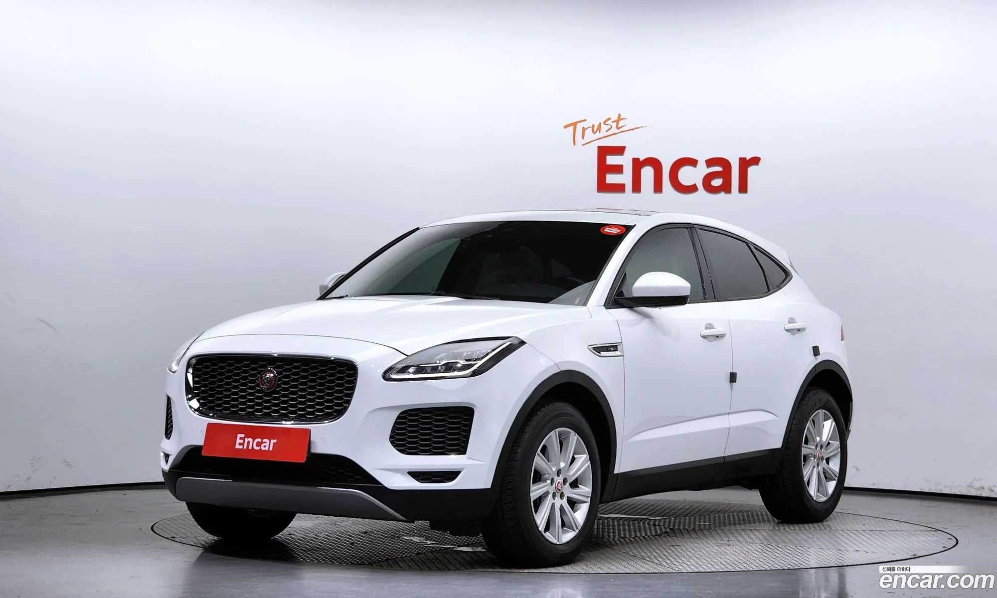 Jaguar E-Pace P250 S - фотография 3938971