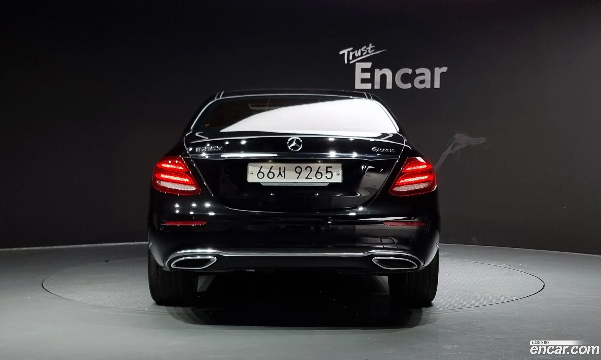 Benz E-Class W213 E220D 4Matic Exclusive - фотография 19123118