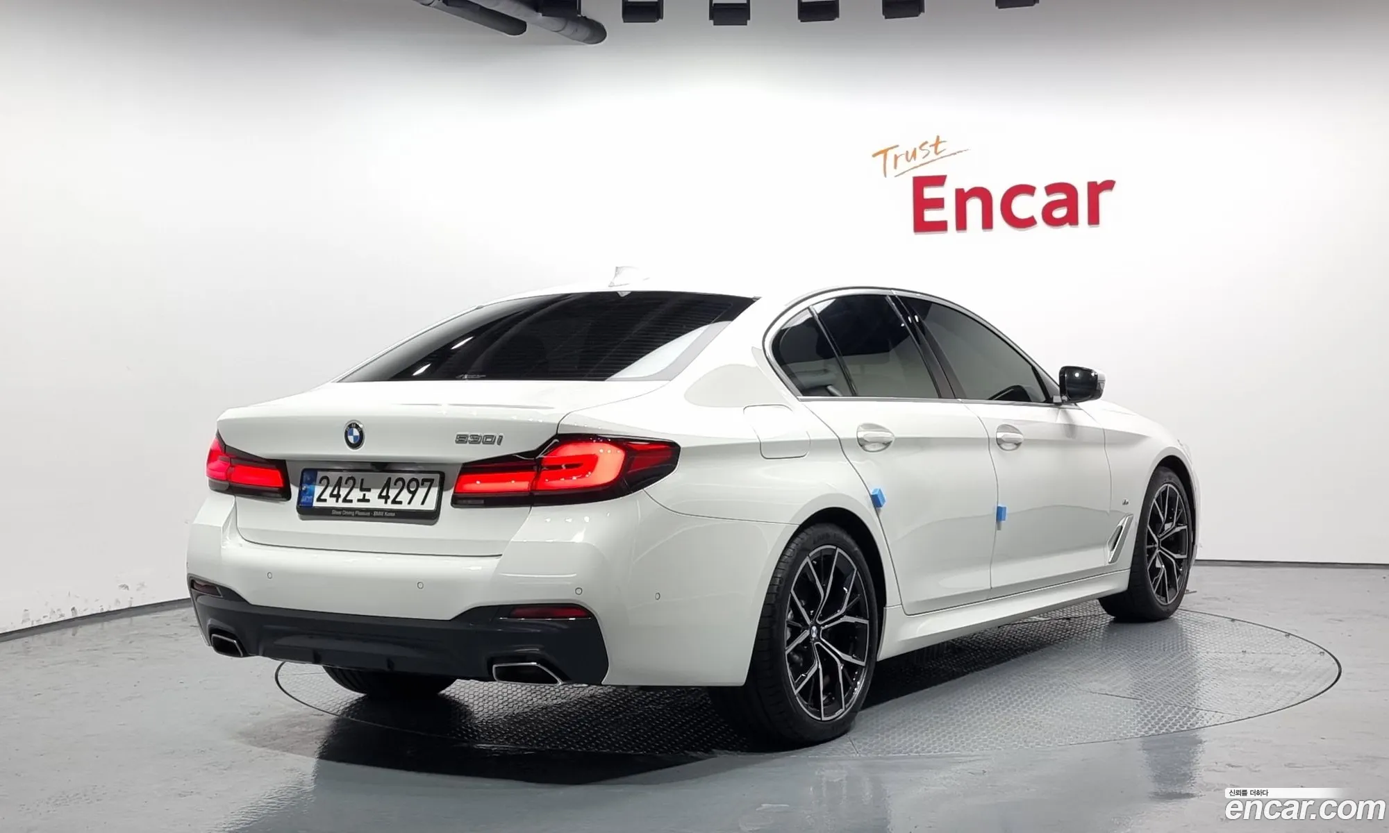 BMW 5 Series G30 530I M Sports - фотография 18125687