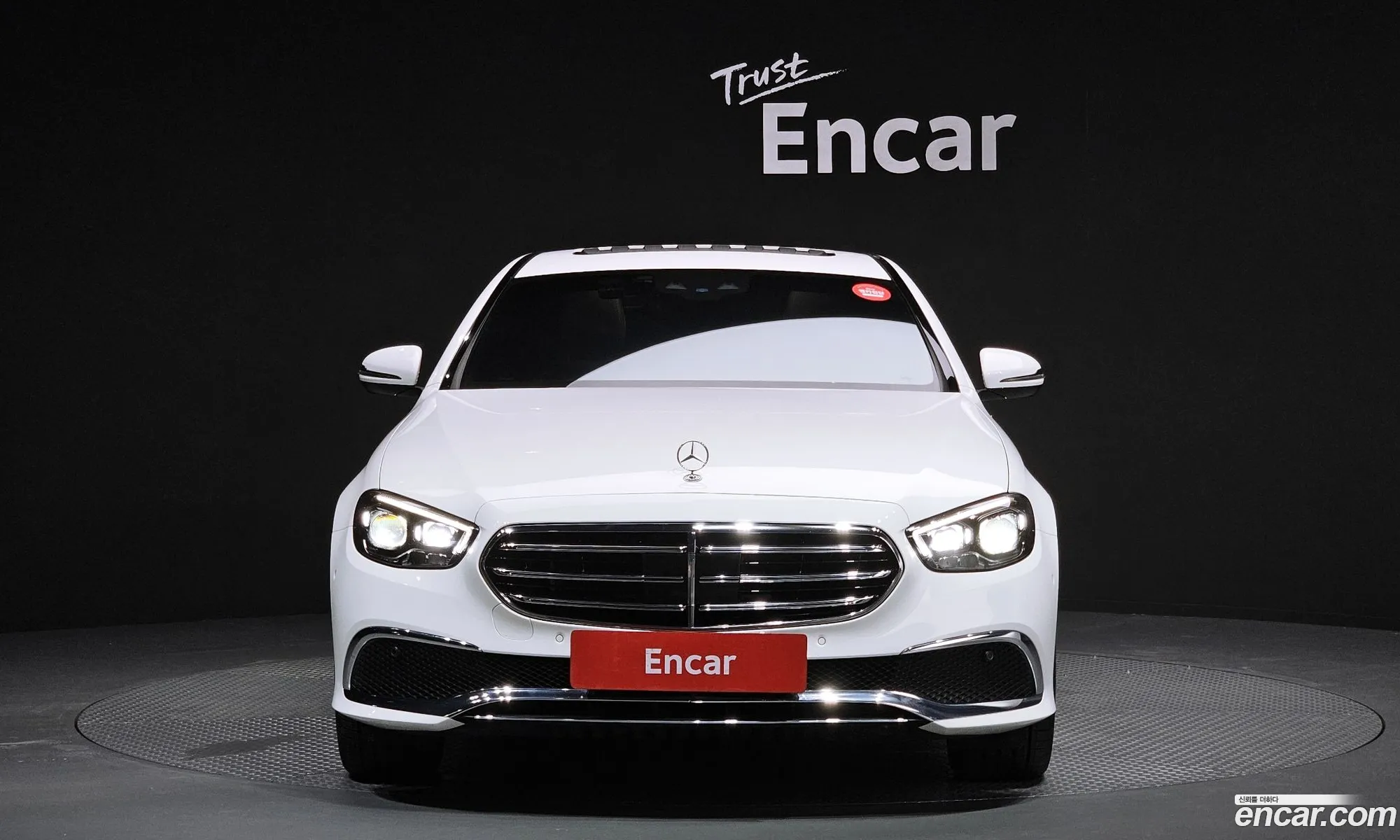Mercedes E-Class W213 E250 Exclusive - фотография 19181409