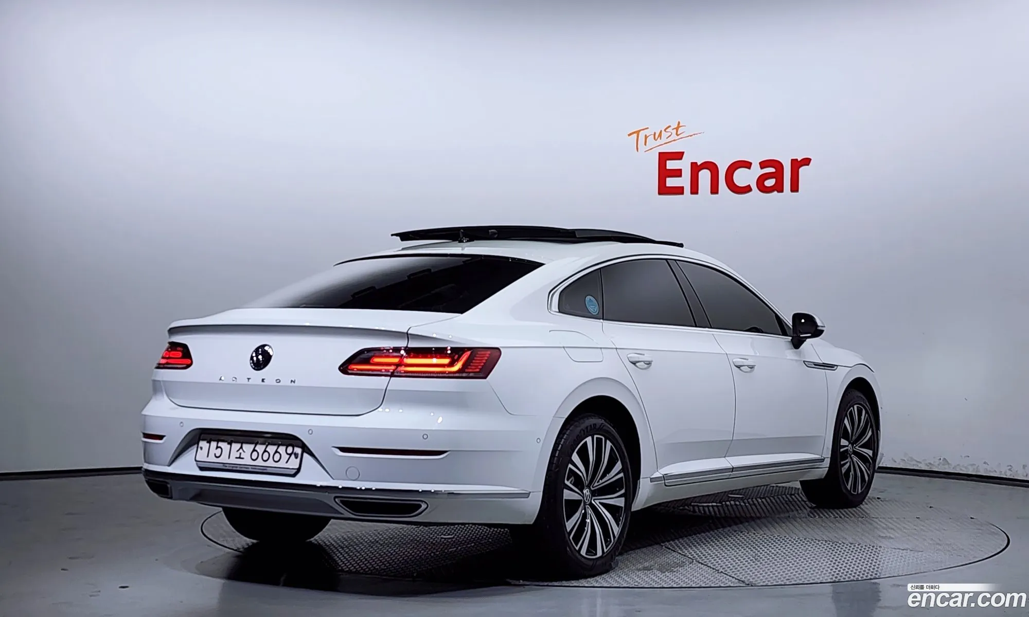 Volkswagen Arteon 20 Tdi Premium - фотография 7715911