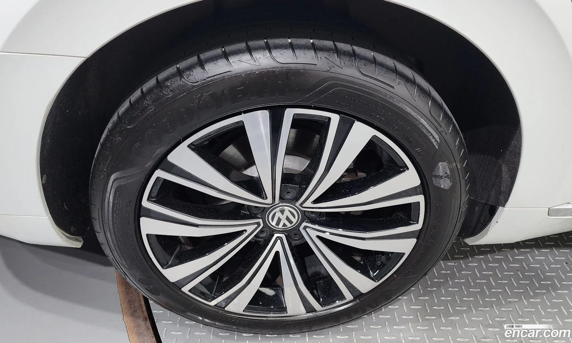 Volkswagen Arteon 20 Tdi Premium - фотография 7715914