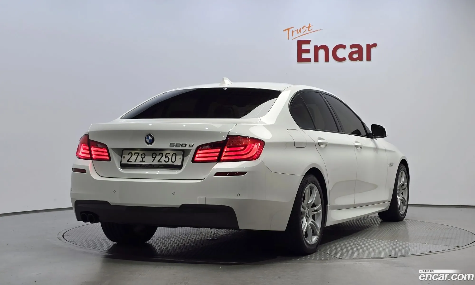 BMW 5 Series F10 520D M Sports - фотография 18122768