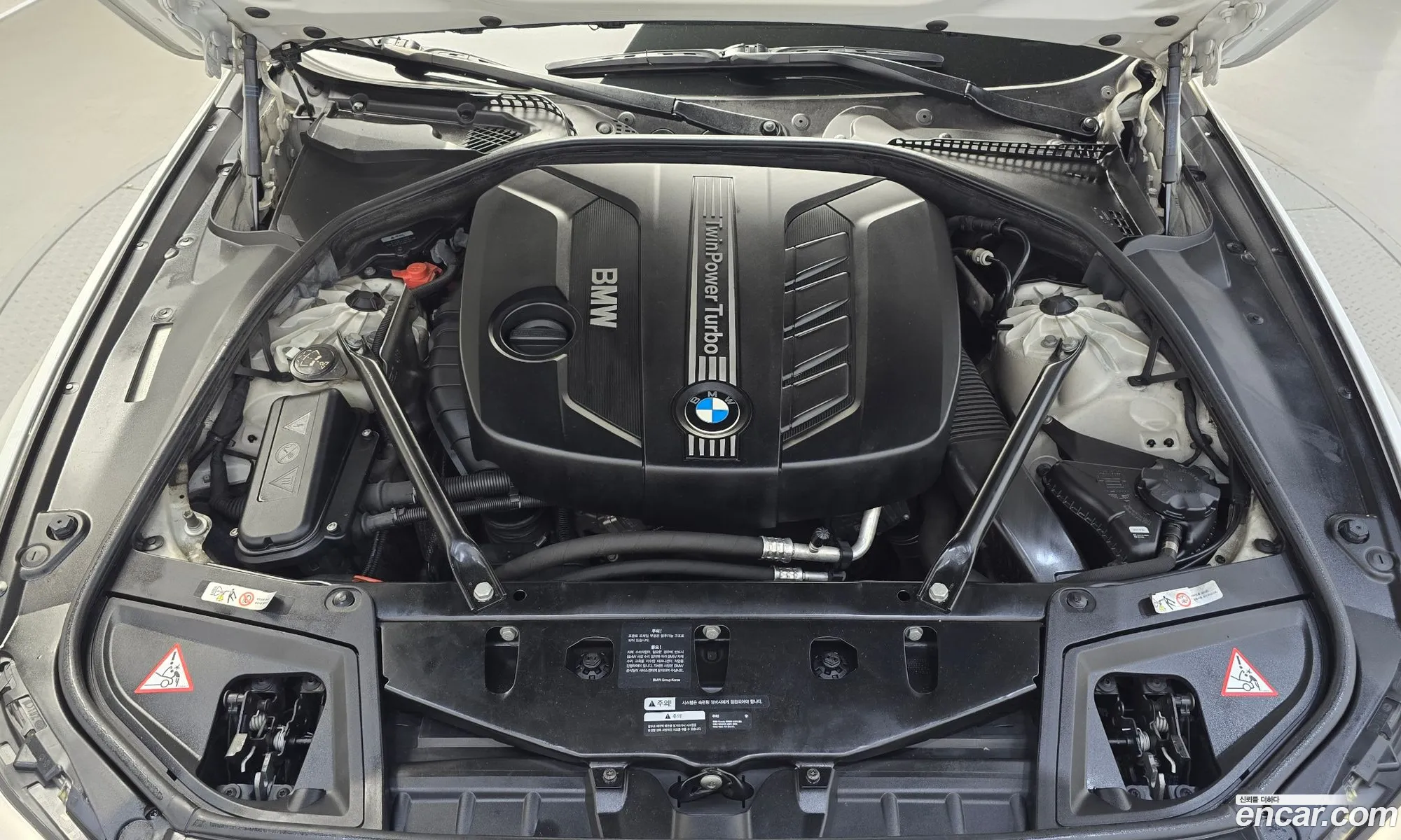 BMW 5 Series F10 520D M Sports - фотография 18122772