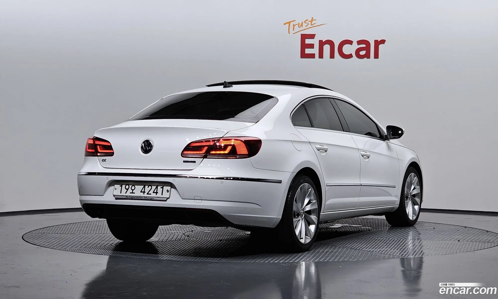 Volkswagen New Cc 20 Tdi Bluemotion - фотография 7757627