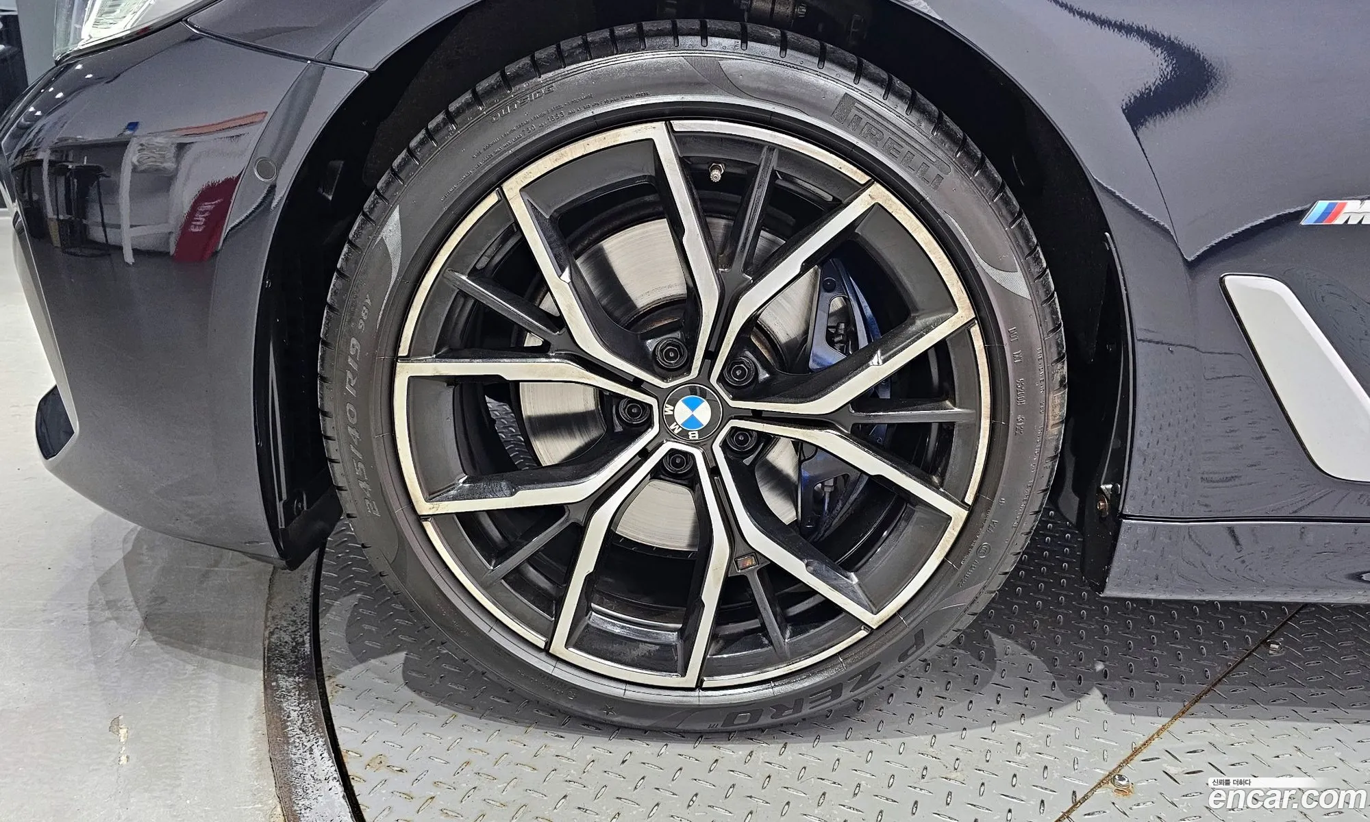 BMW 5 Series G30 530I M Sports - фотография 6847429