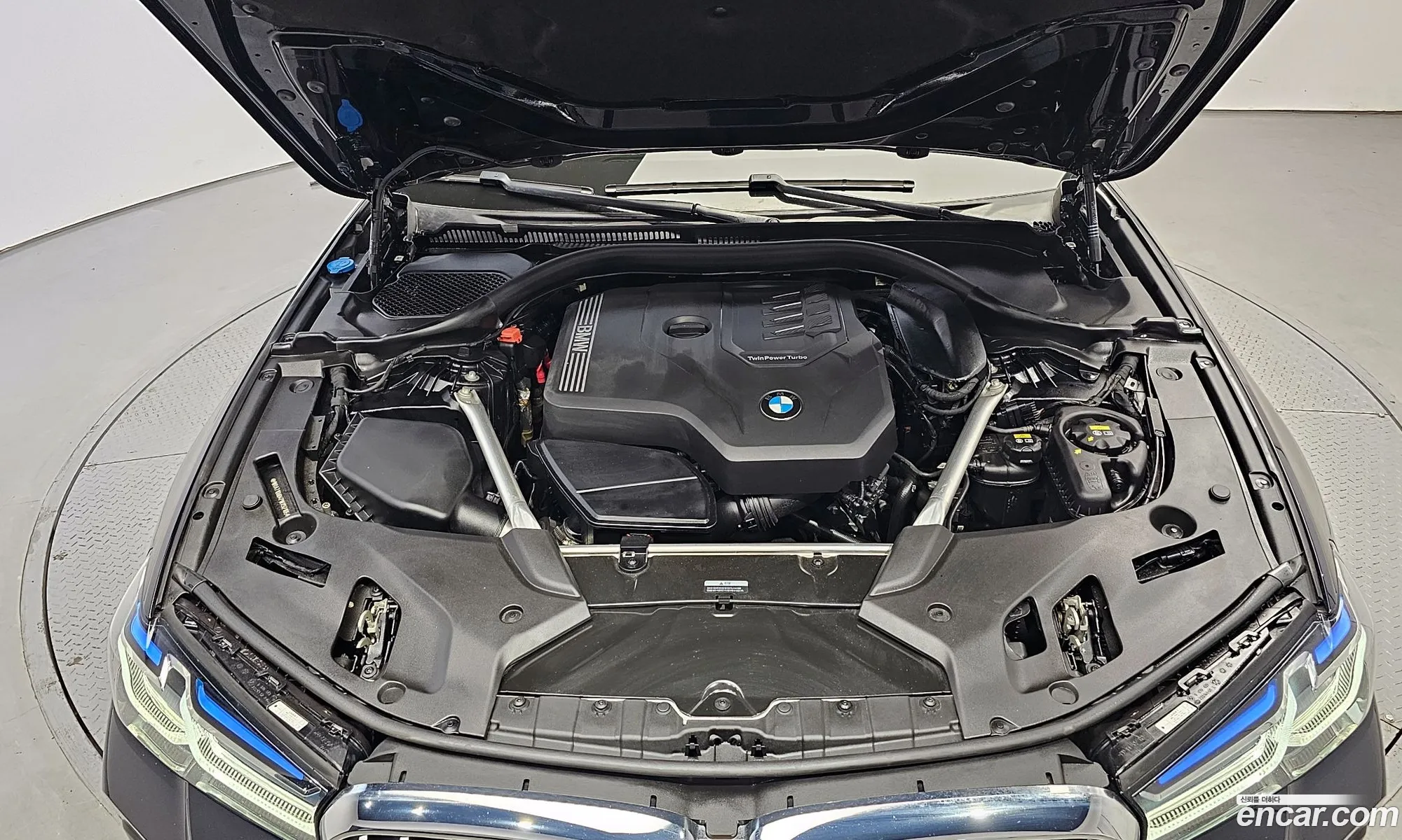 BMW 5 Series G30 530I M Sports - фотография 6847430