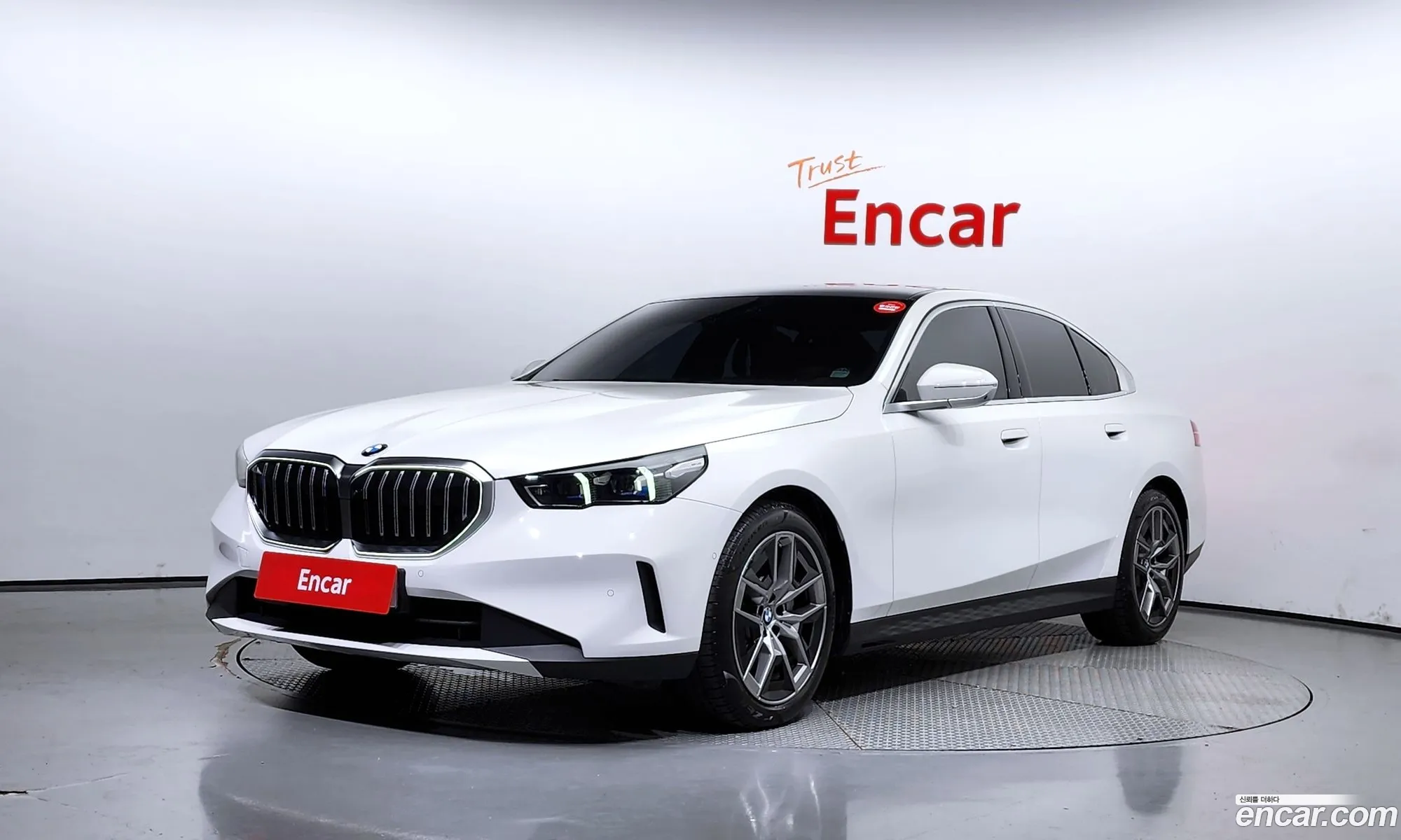 BMW 5 Series G60 530I xDrive - фотография 12325147