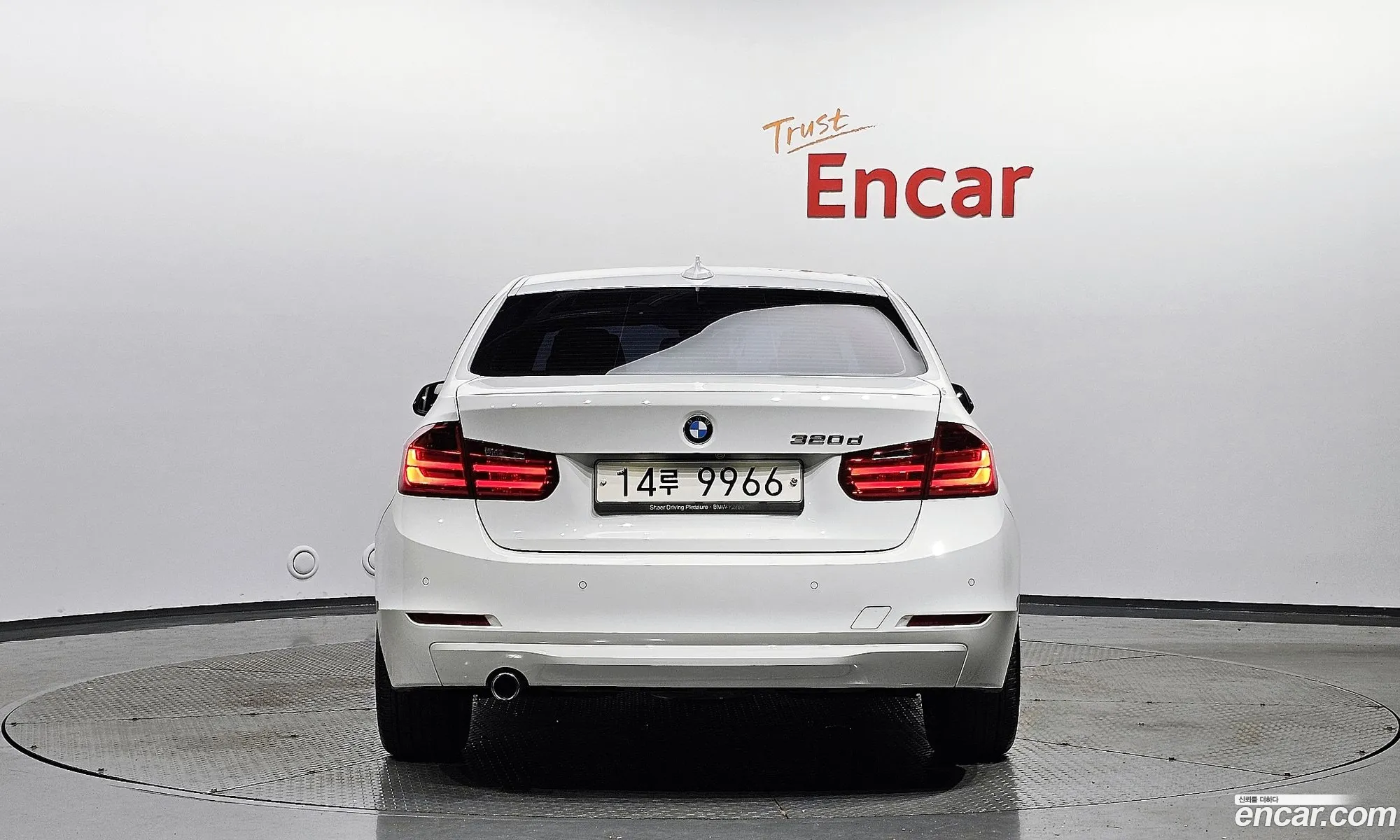 BMW 3 Series F30 320D - фотография 6585751