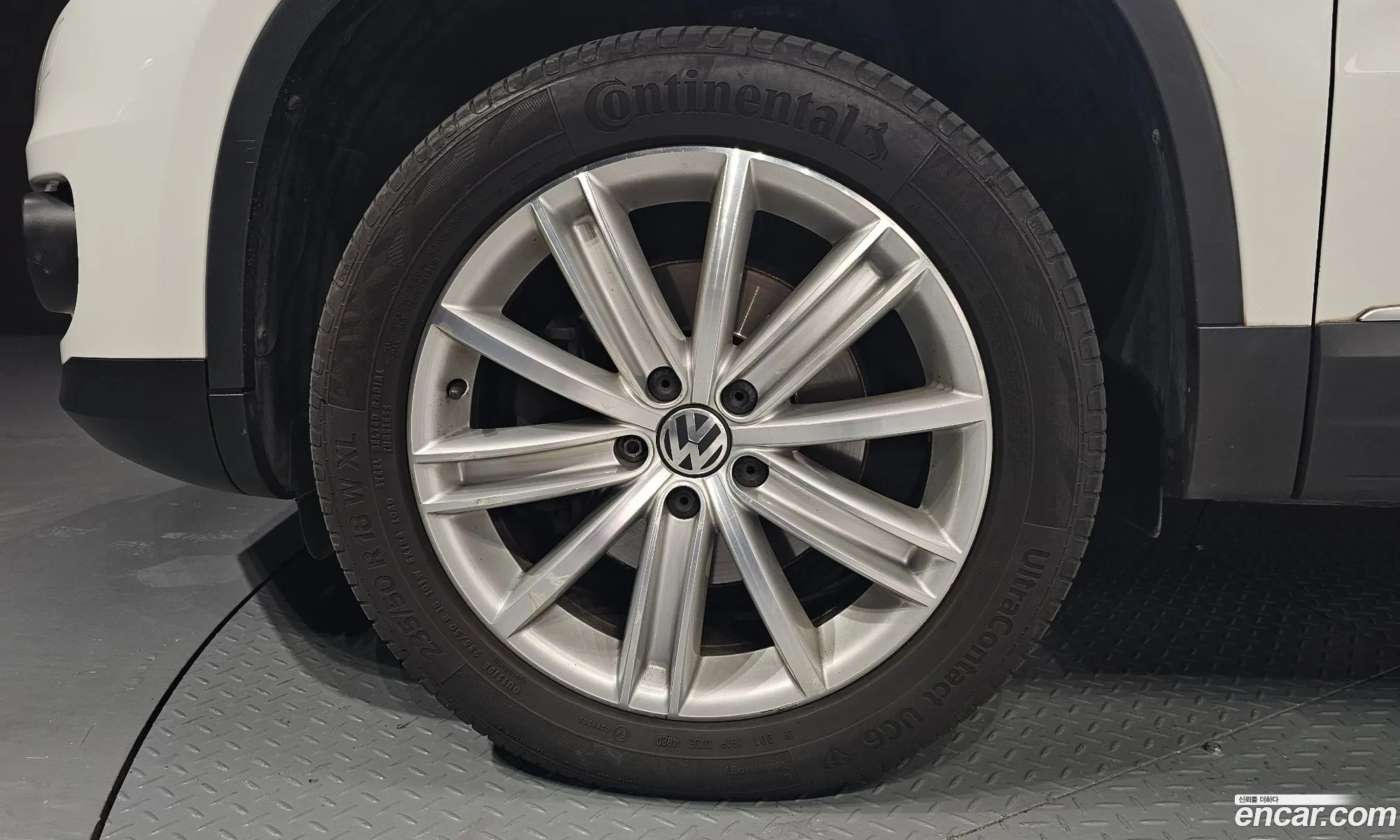Volkswagen New Tiguan 20 Tdi Comfort 5N - фотография 7888691