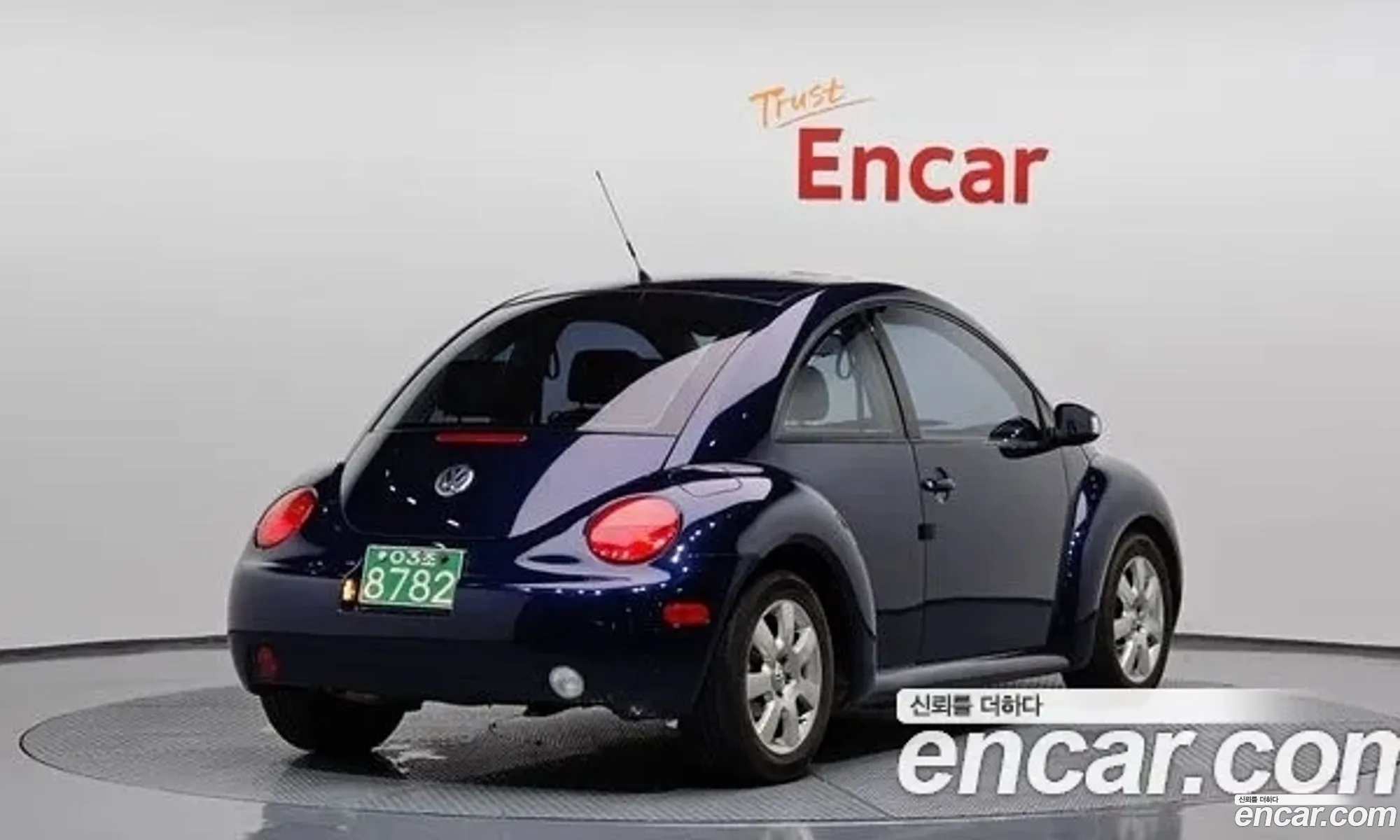 Volkswagen New Beetle Deluxe 20 9C - фотография 8349305